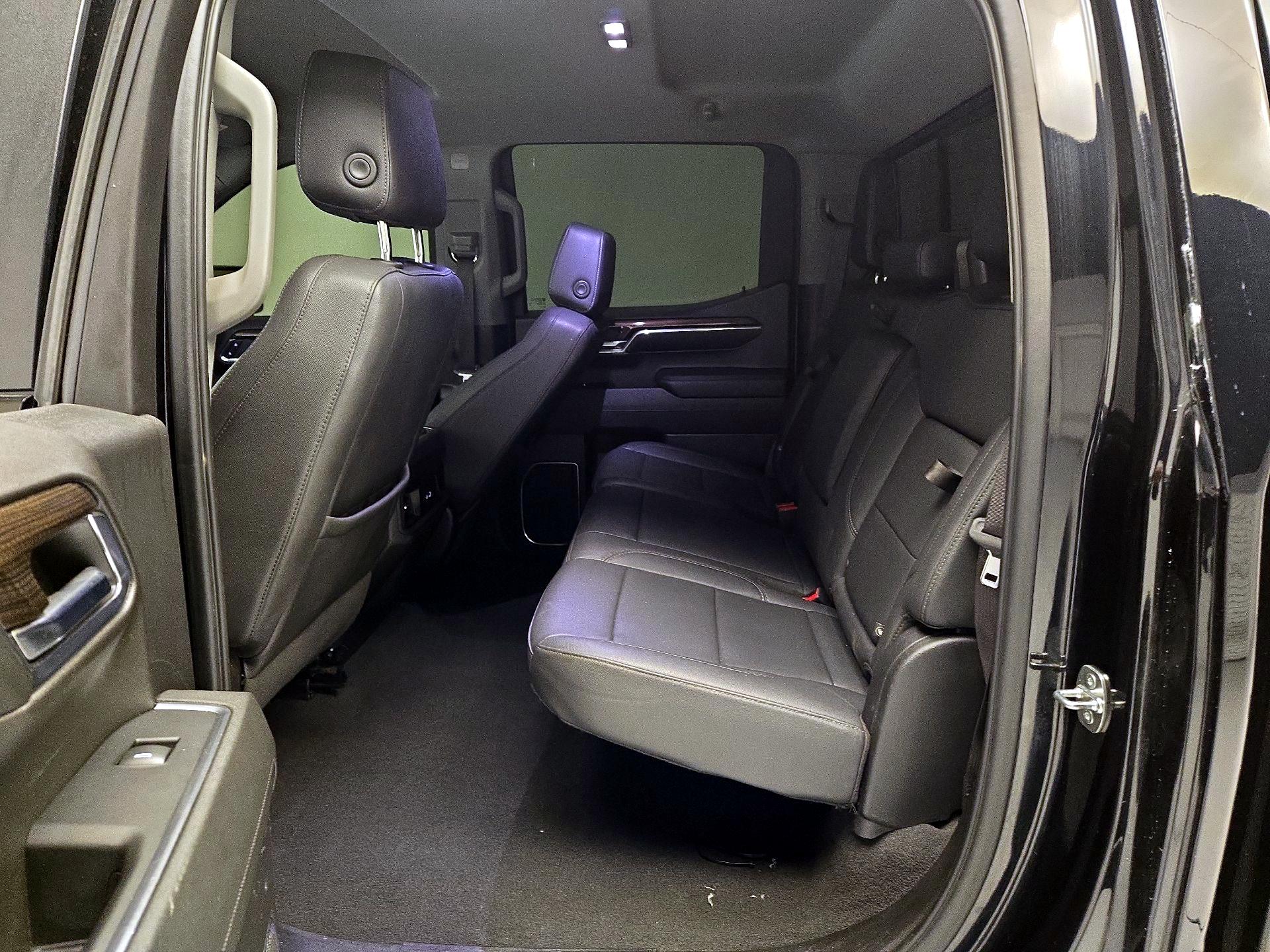 Thumbnail: 2023 Chevrolet Silverado 1500 - 19