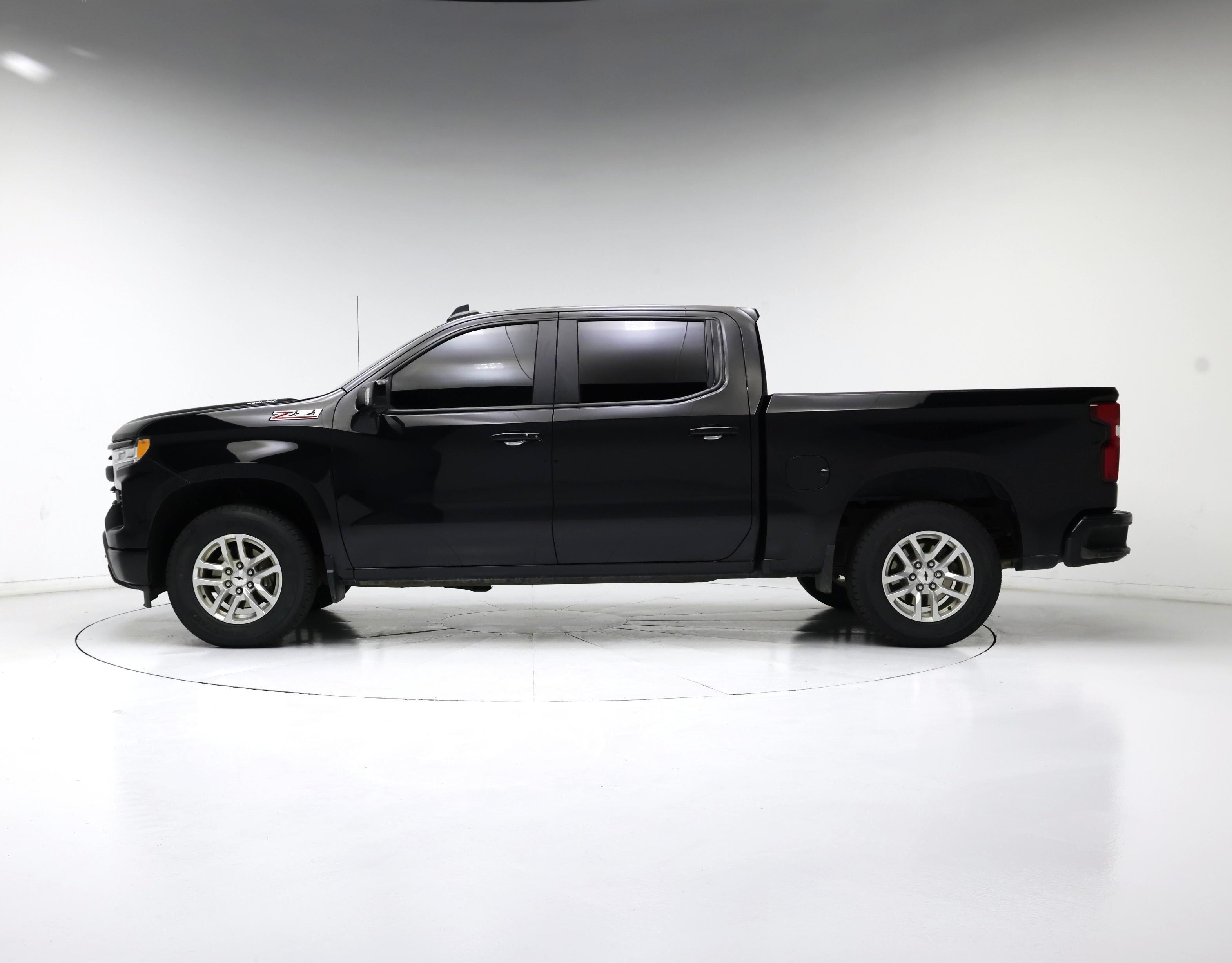 Thumbnail: 2023 Chevrolet Silverado 1500 - 3