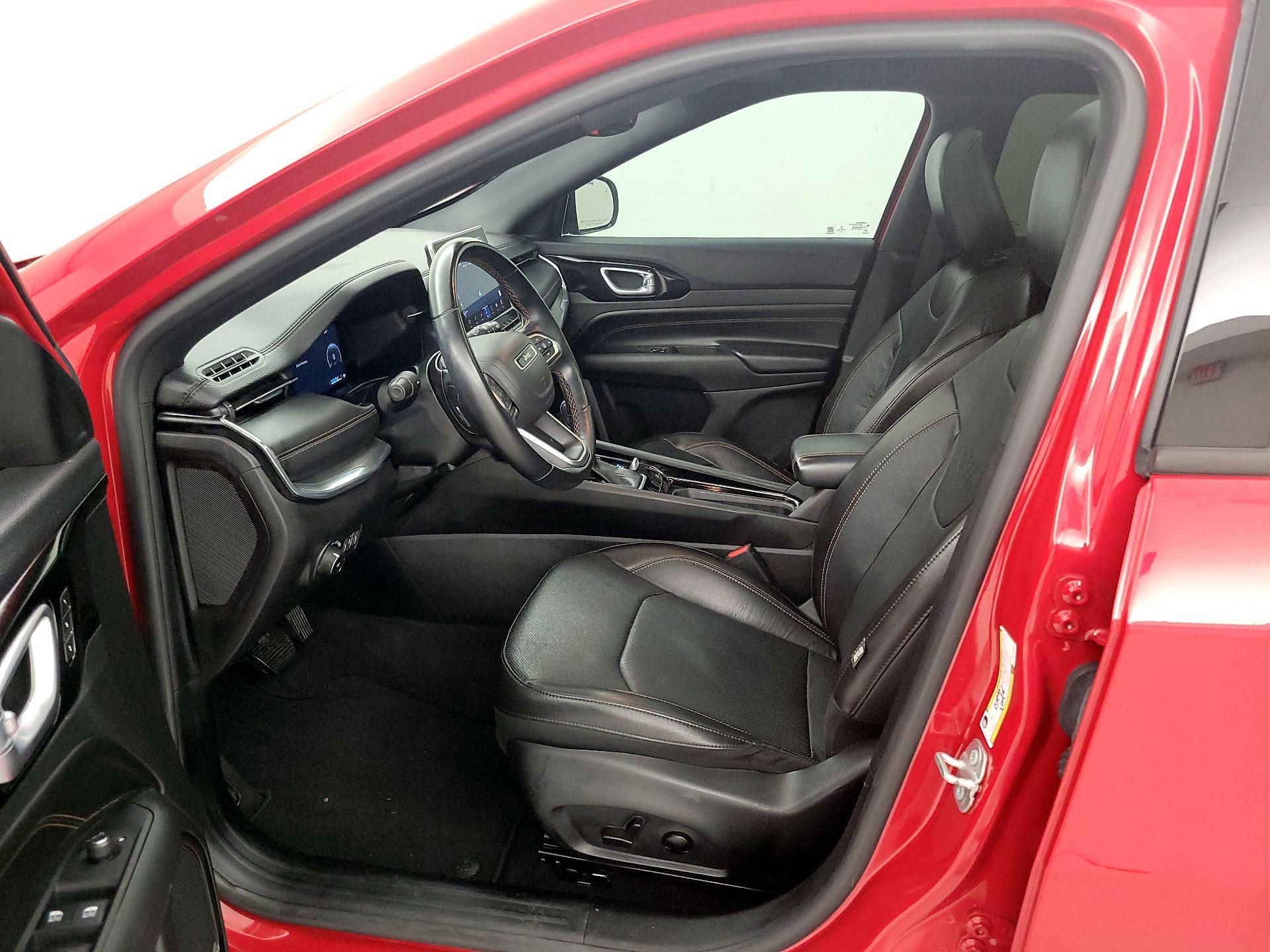 Thumbnail: 2022 Jeep Compass - 11