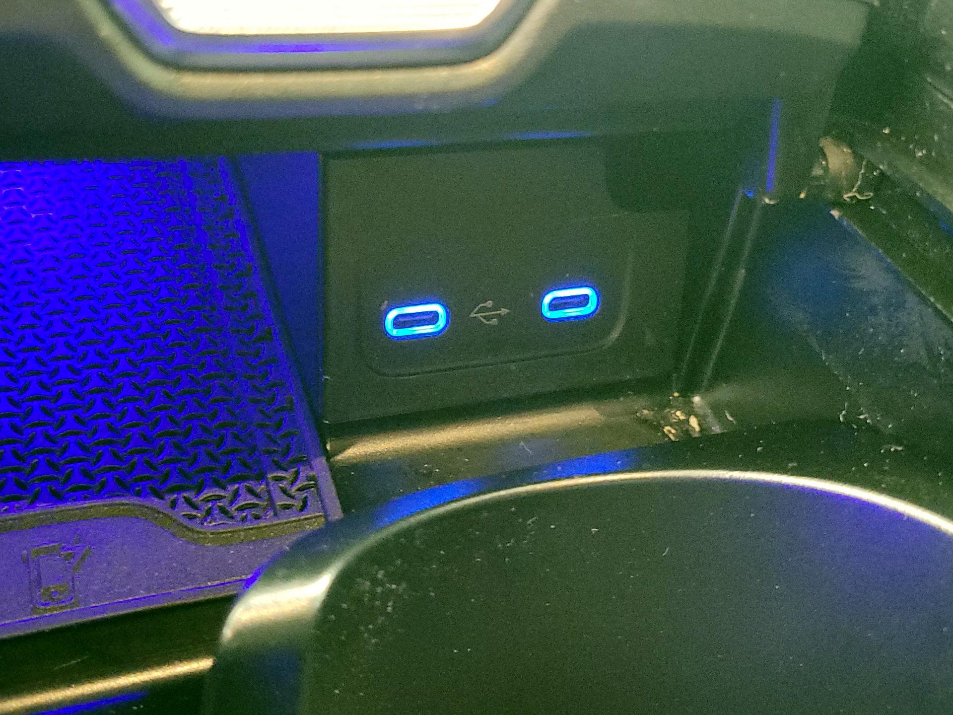 Thumbnail: 2024 Mercedes-Benz C-Class - 19