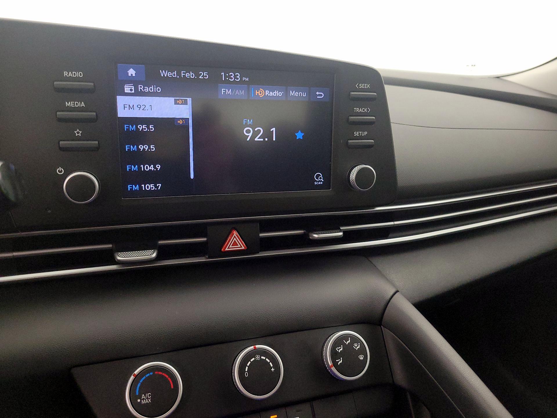 Thumbnail: 2023 Hyundai Elantra - 15