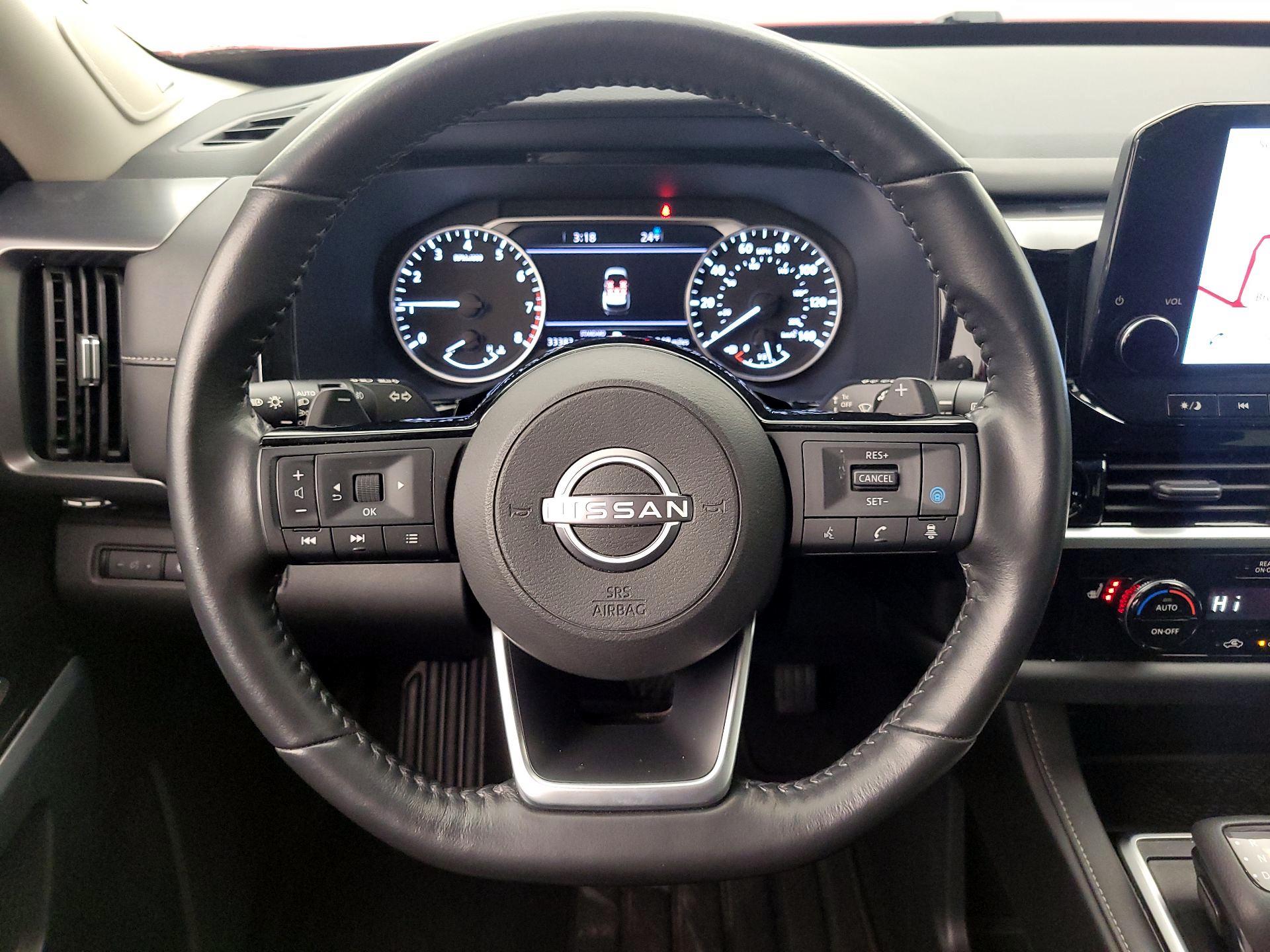 Thumbnail: 2022 Nissan Pathfinder - 10