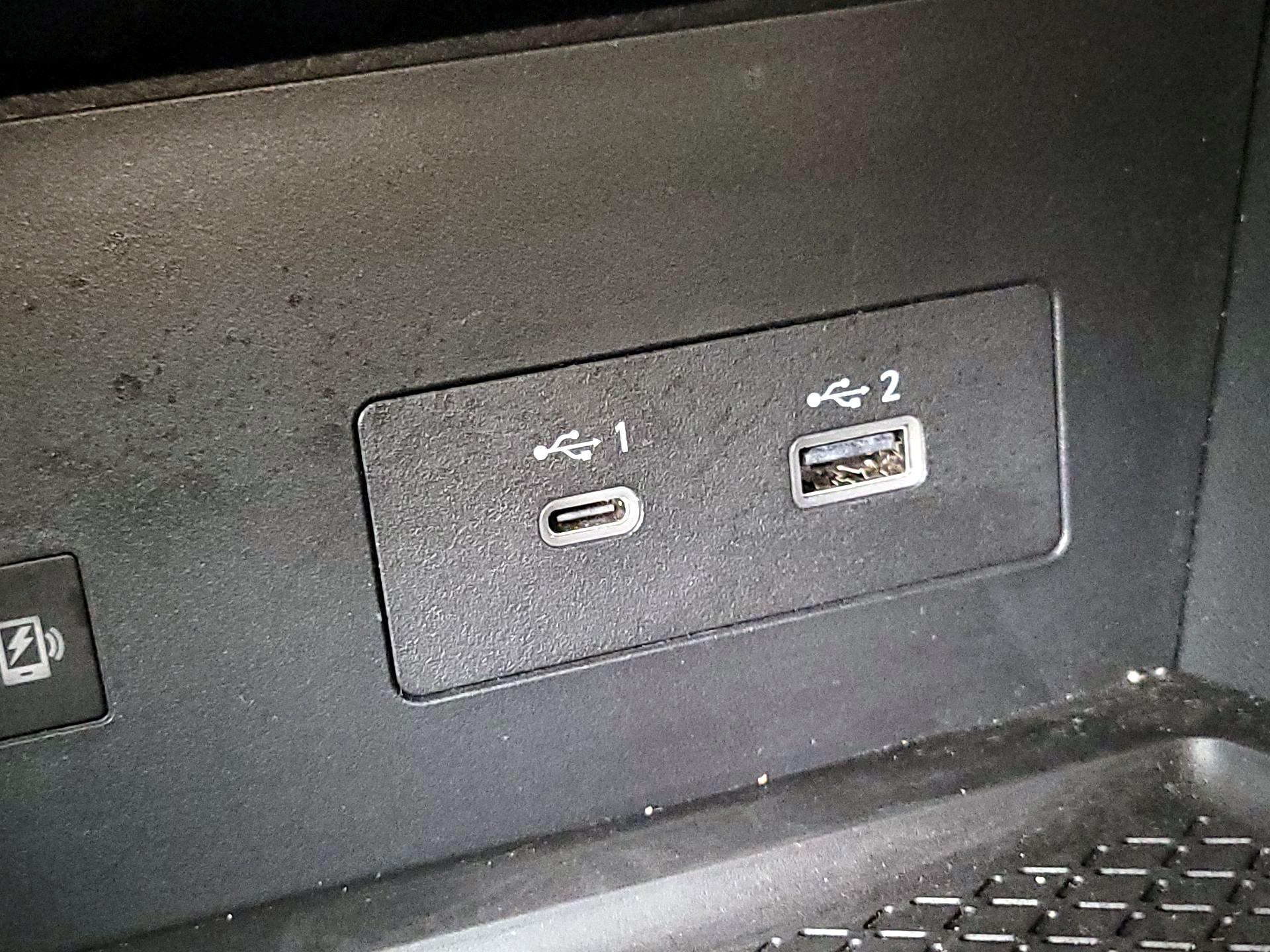 Thumbnail: 2022 Nissan Pathfinder - 19