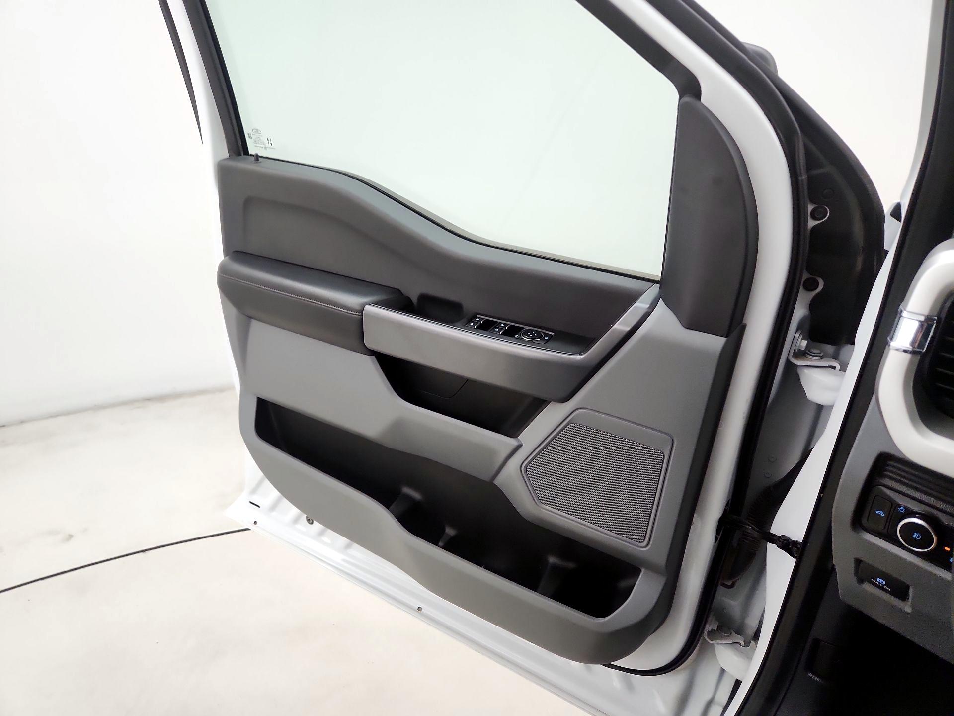 Thumbnail: 2024 Ford F-250 - 12