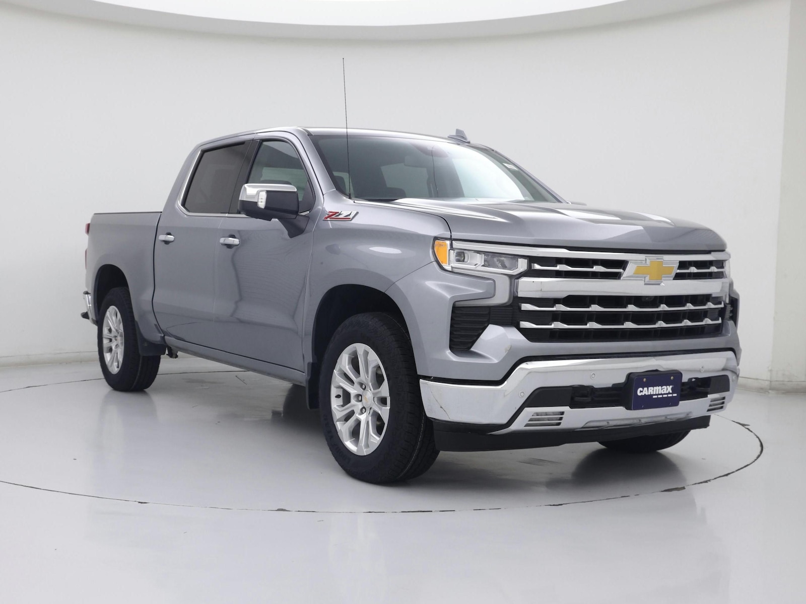 2024 Chevrolet Silverado 1500 LTZ - Photo 2