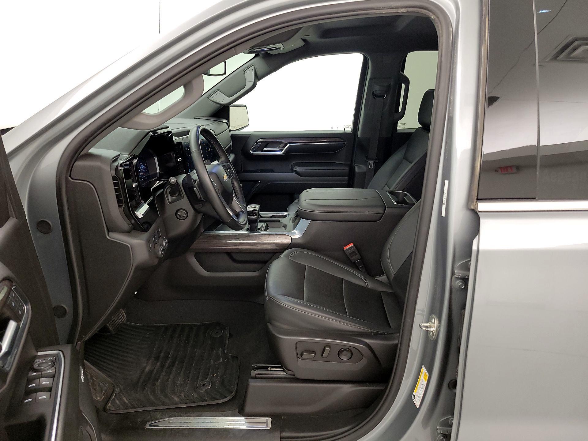 Thumbnail: 2024 Chevrolet Silverado 1500 - 11