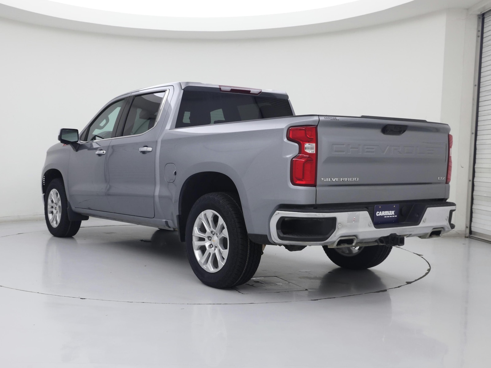 2024 Chevrolet Silverado 1500 LTZ - Photo 3