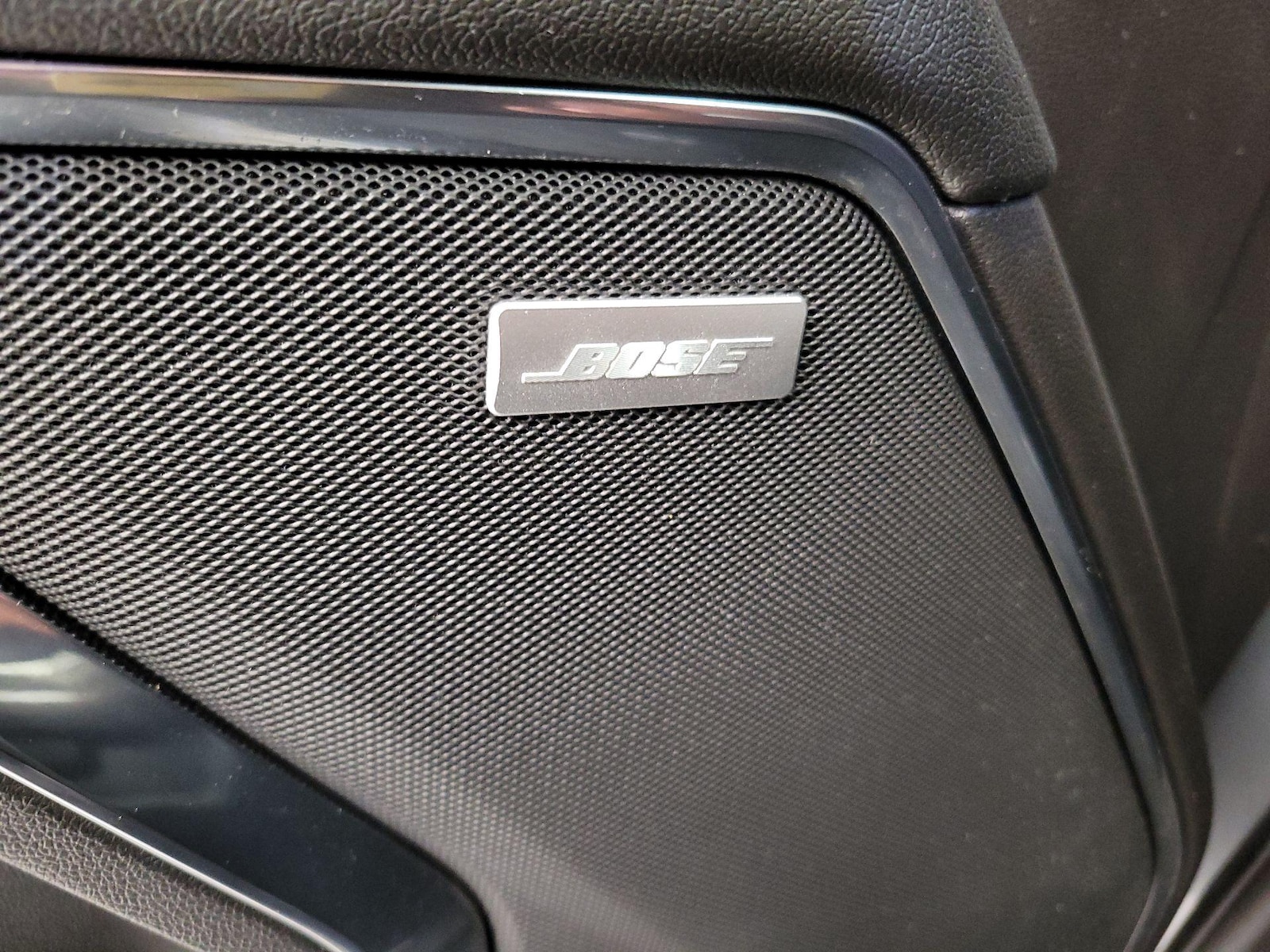 2024 Chevrolet Silverado 1500 LTZ - Photo 24
