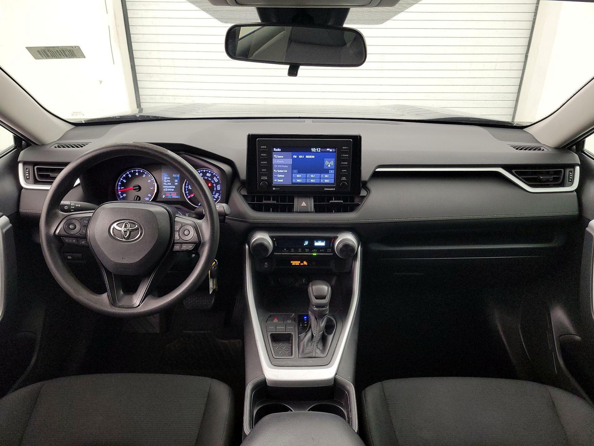 Thumbnail: 2020 Toyota RAV4 - 9