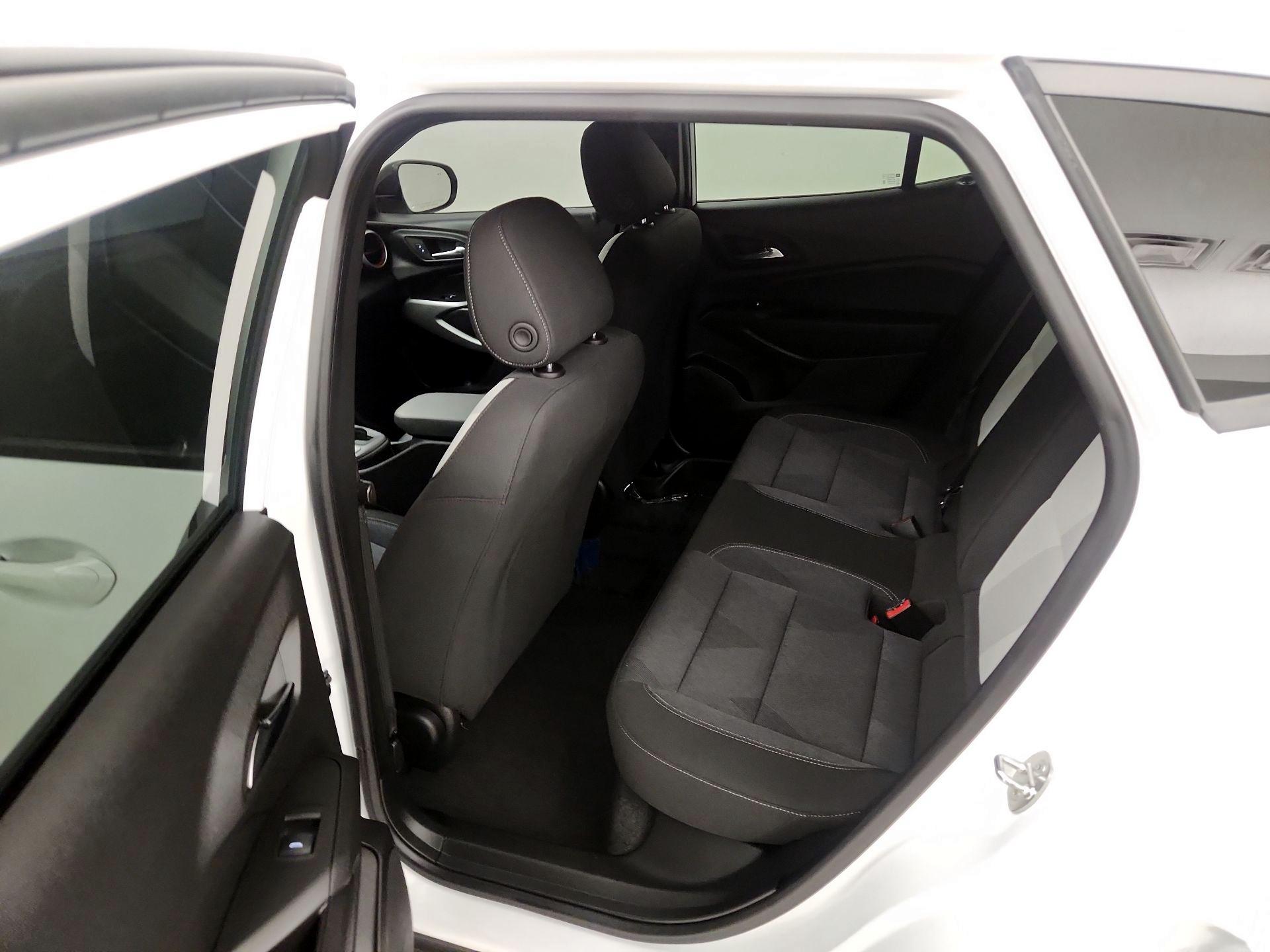 Thumbnail: 2024 Chevrolet Trax - 19