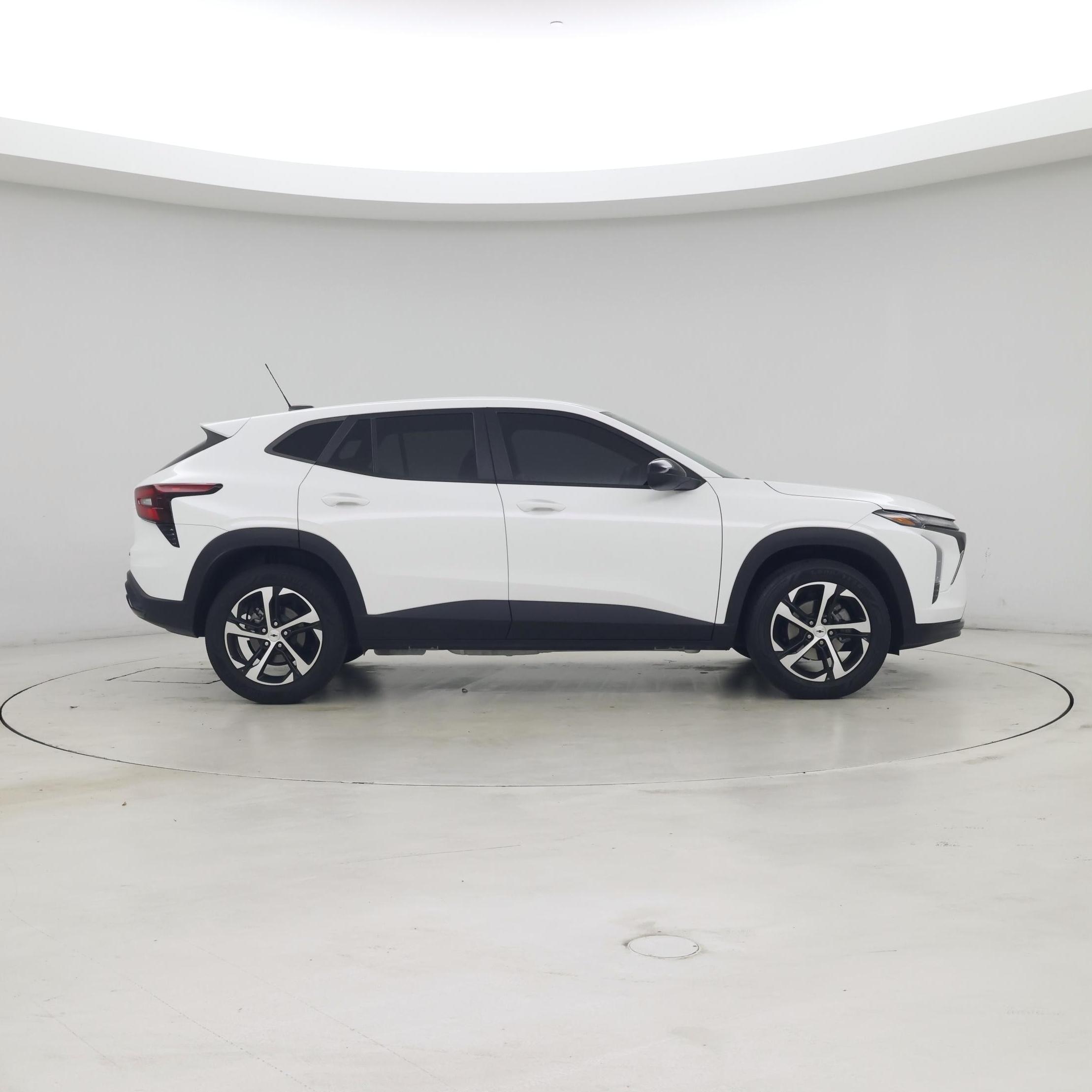 Thumbnail: 2024 Chevrolet Trax - 7