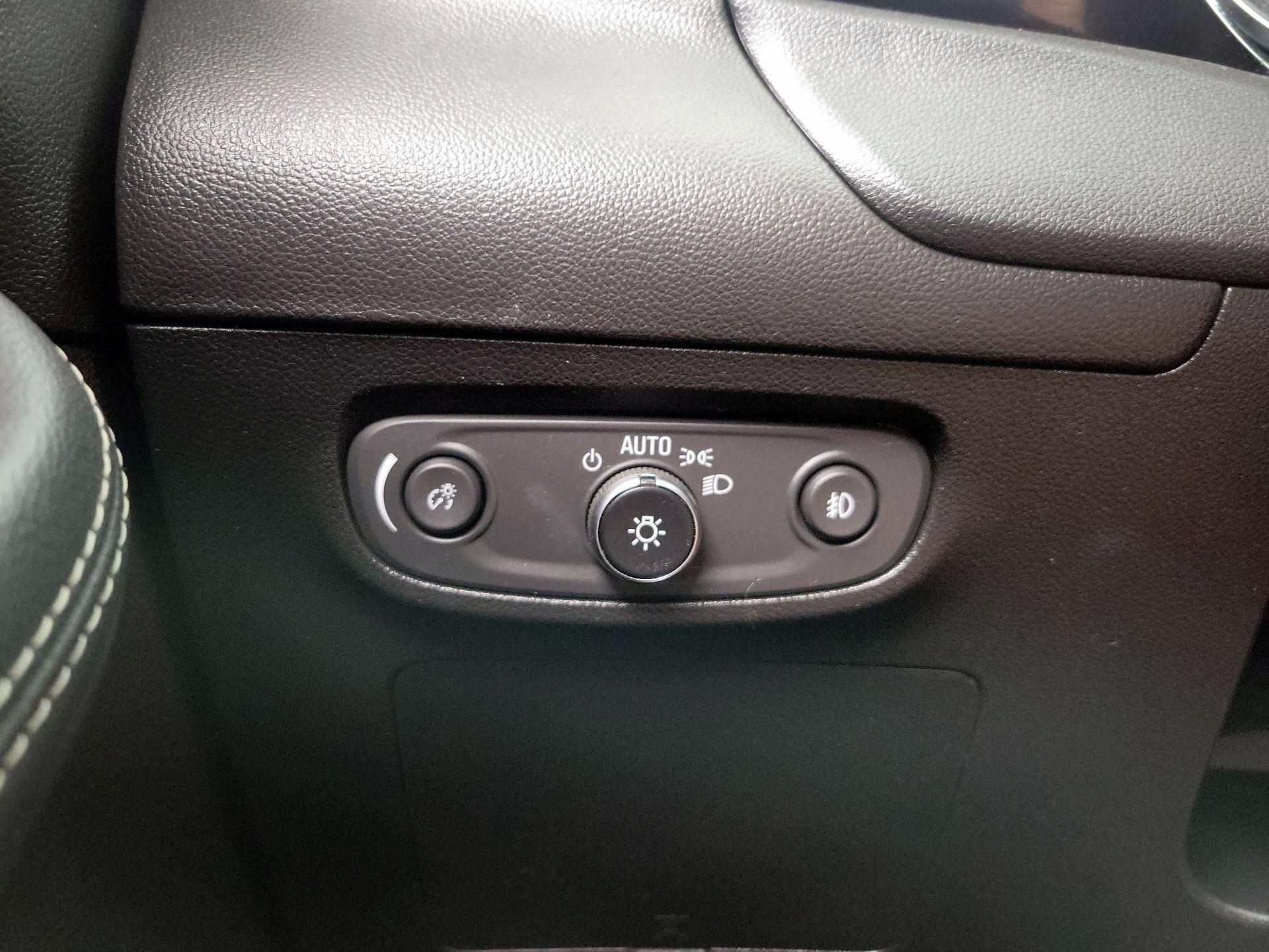 Thumbnail: 2021 Buick Encore GX - 13