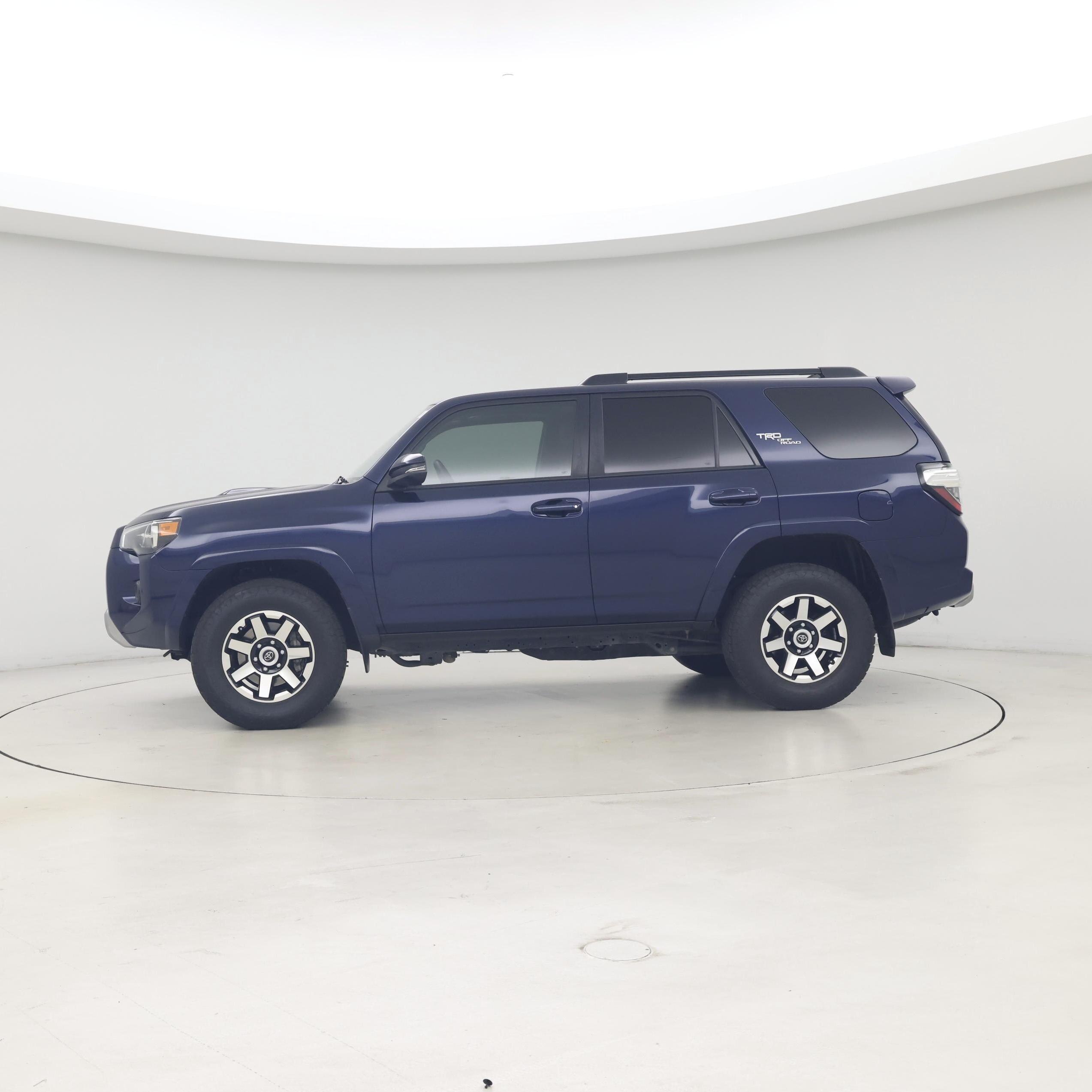 Thumbnail: 2021 Toyota 4Runner - 3