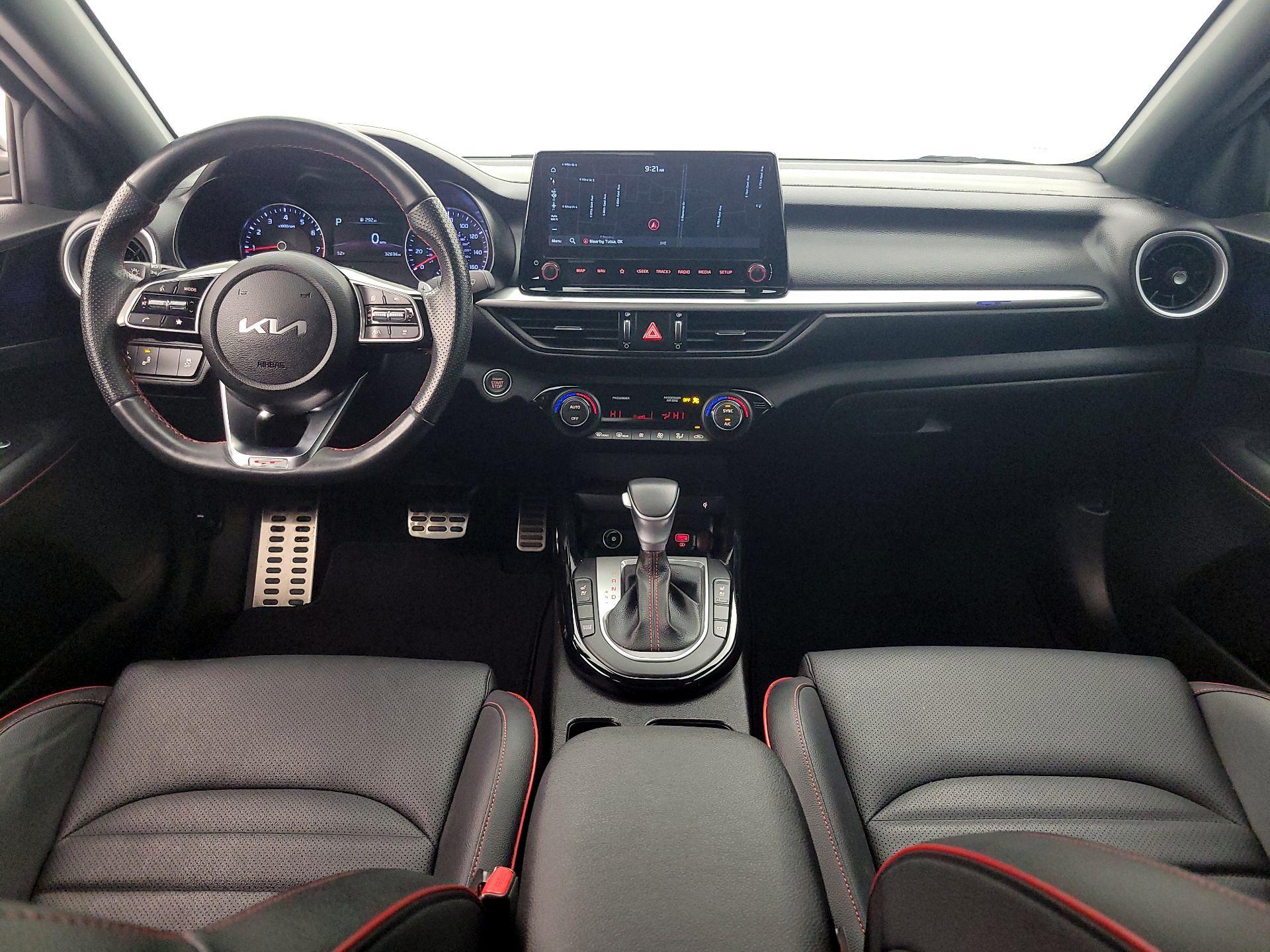 Thumbnail: 2023 Kia Forte - 9