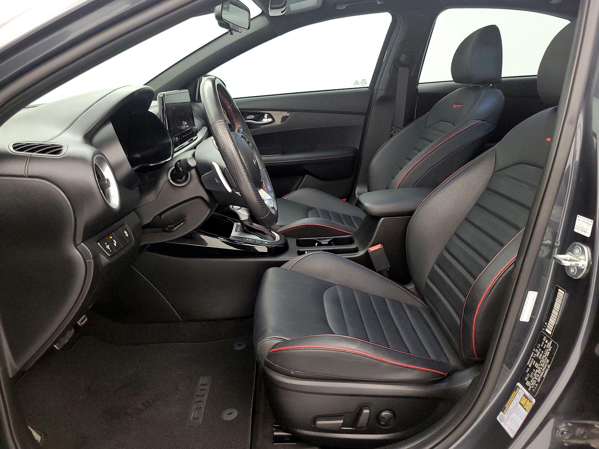 Thumbnail: 2023 Kia Forte - 11