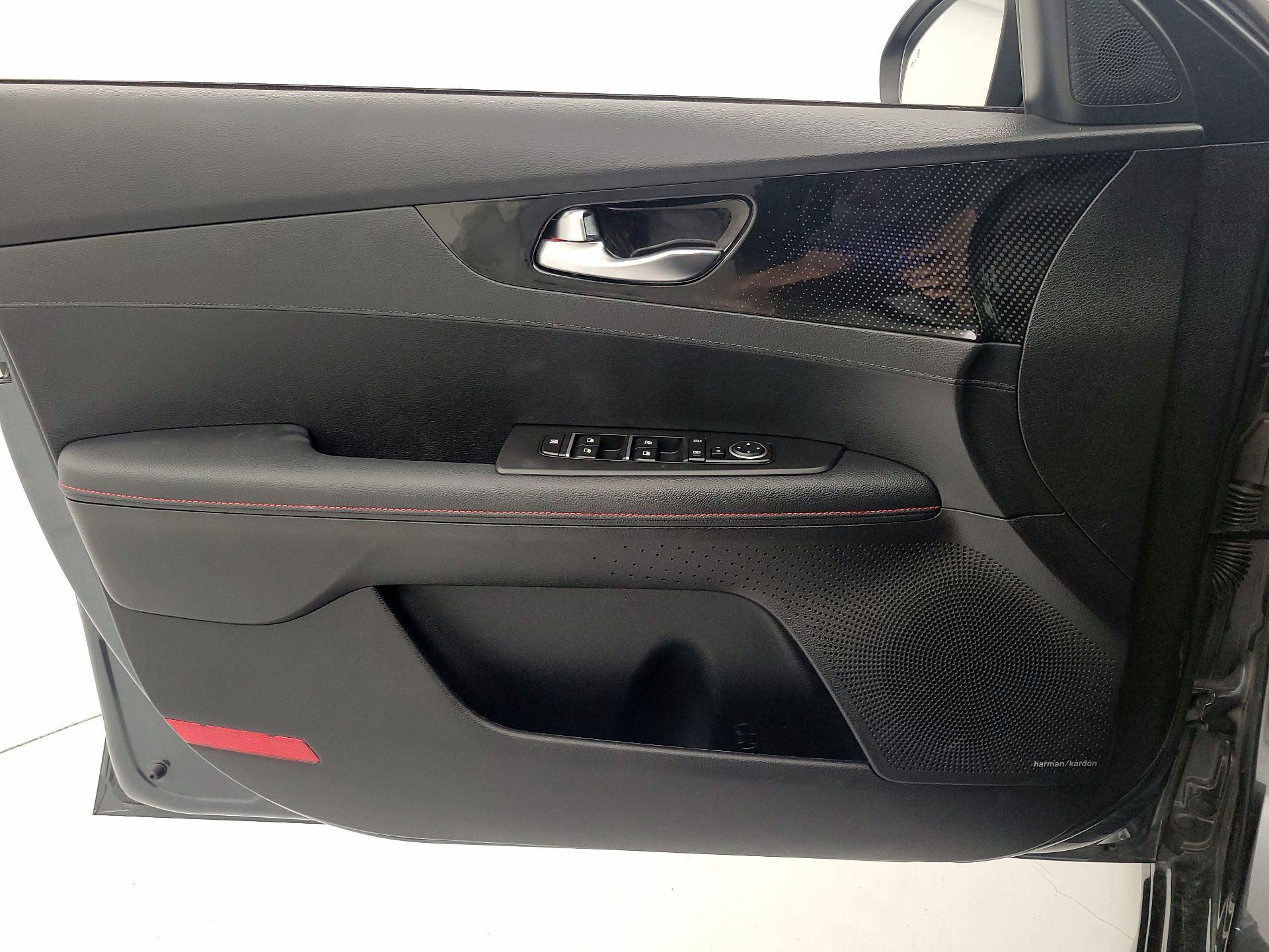 Thumbnail: 2023 Kia Forte - 12