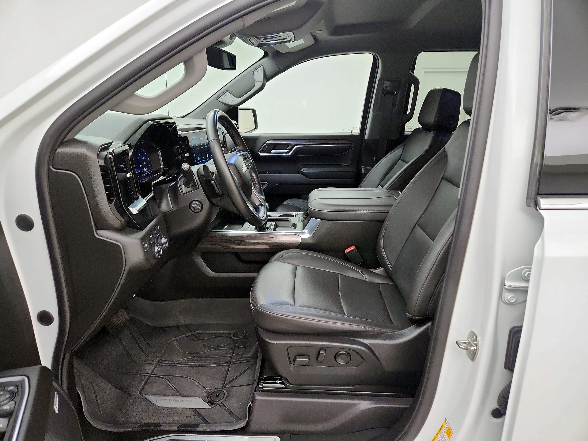 Thumbnail: 2023 Chevrolet Silverado 1500 - 11