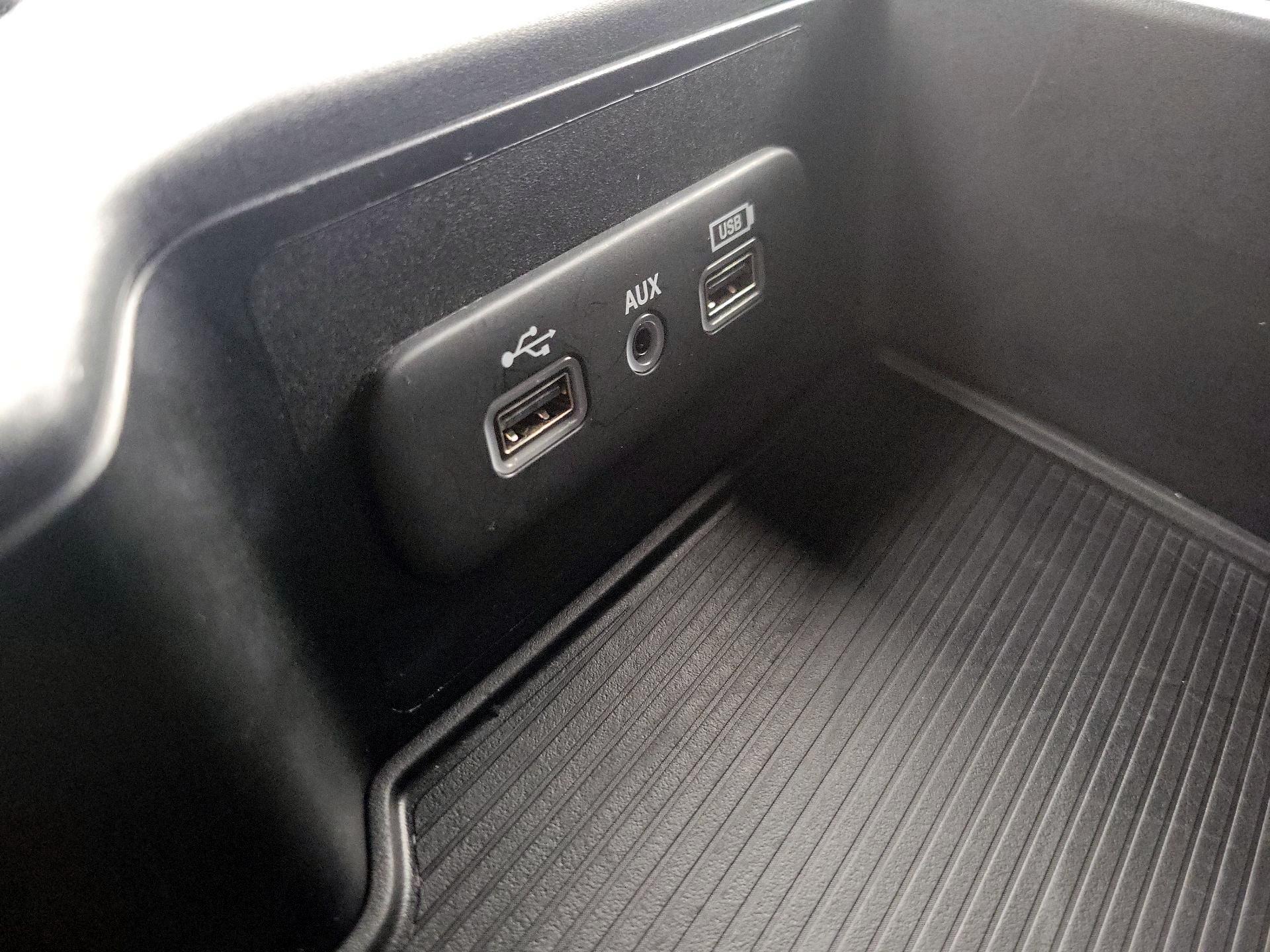 Thumbnail: 2024 RAM 1500 Classic - 18