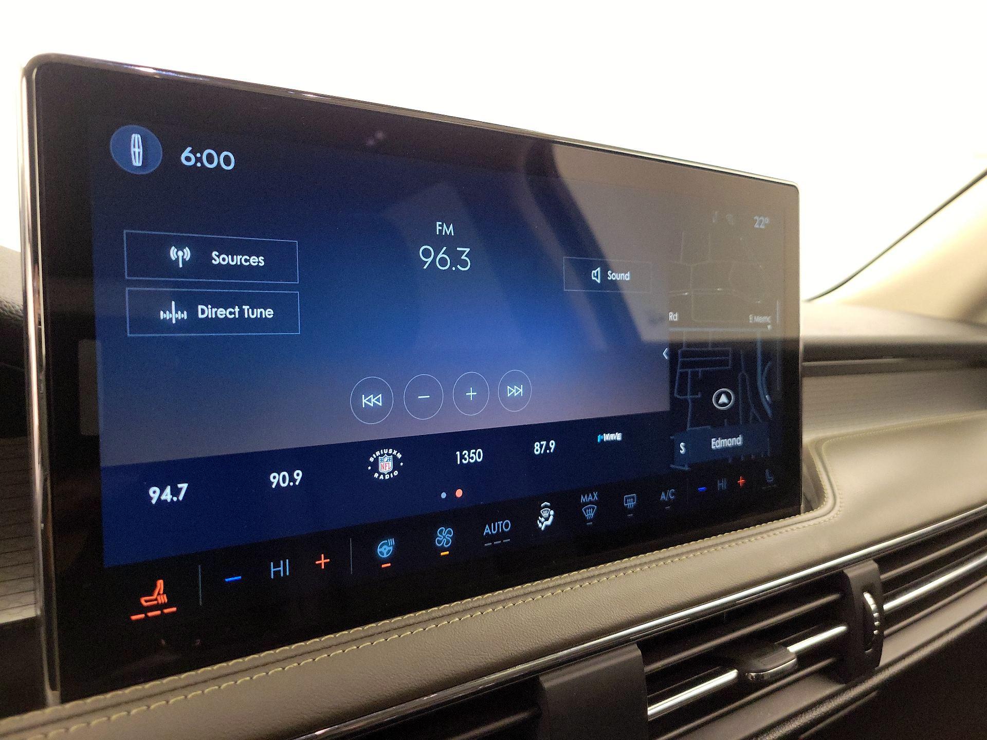 Thumbnail: 2024 Lincoln Corsair - 16