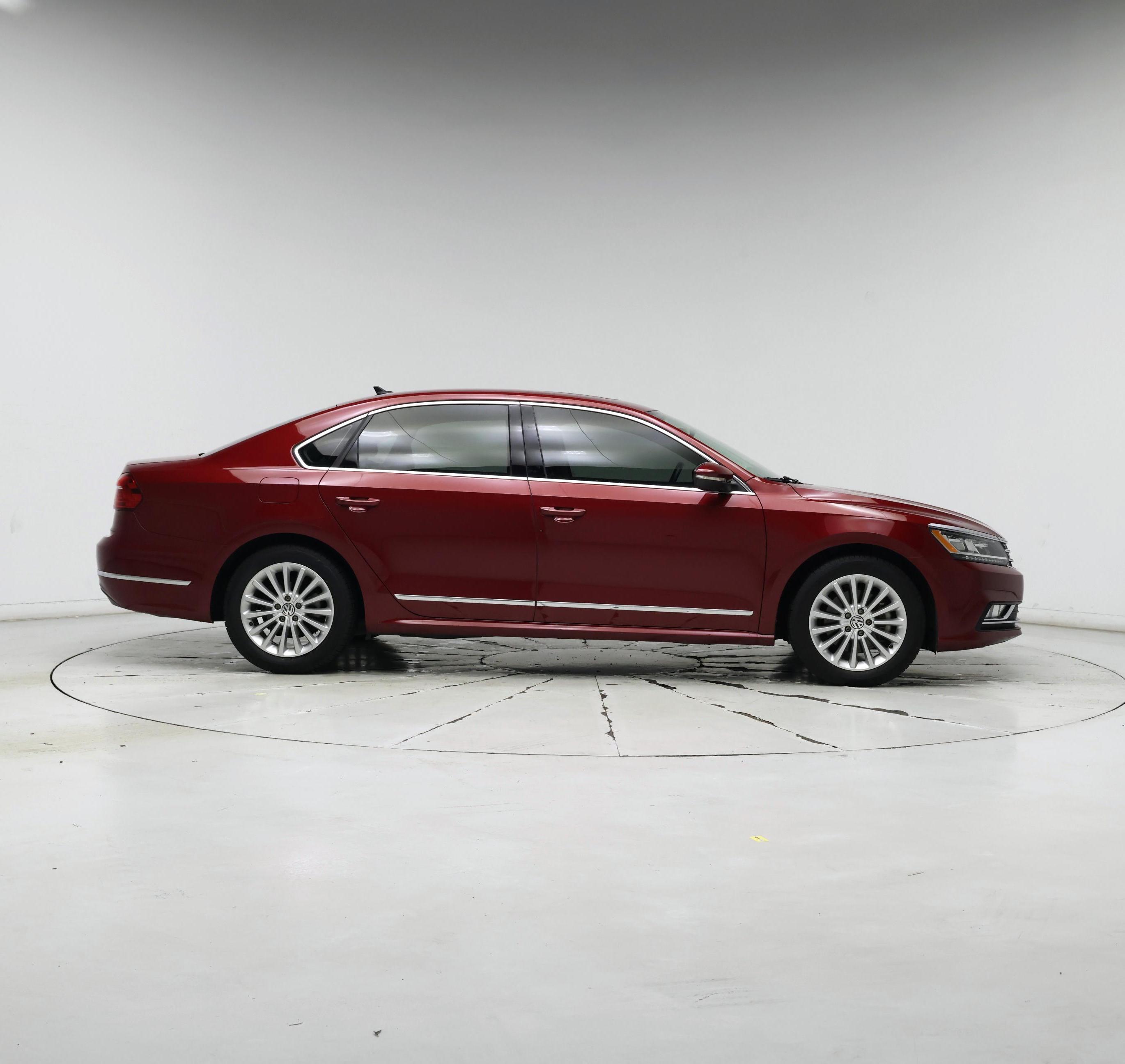 Thumbnail: 2016 Volkswagen Passat - 7