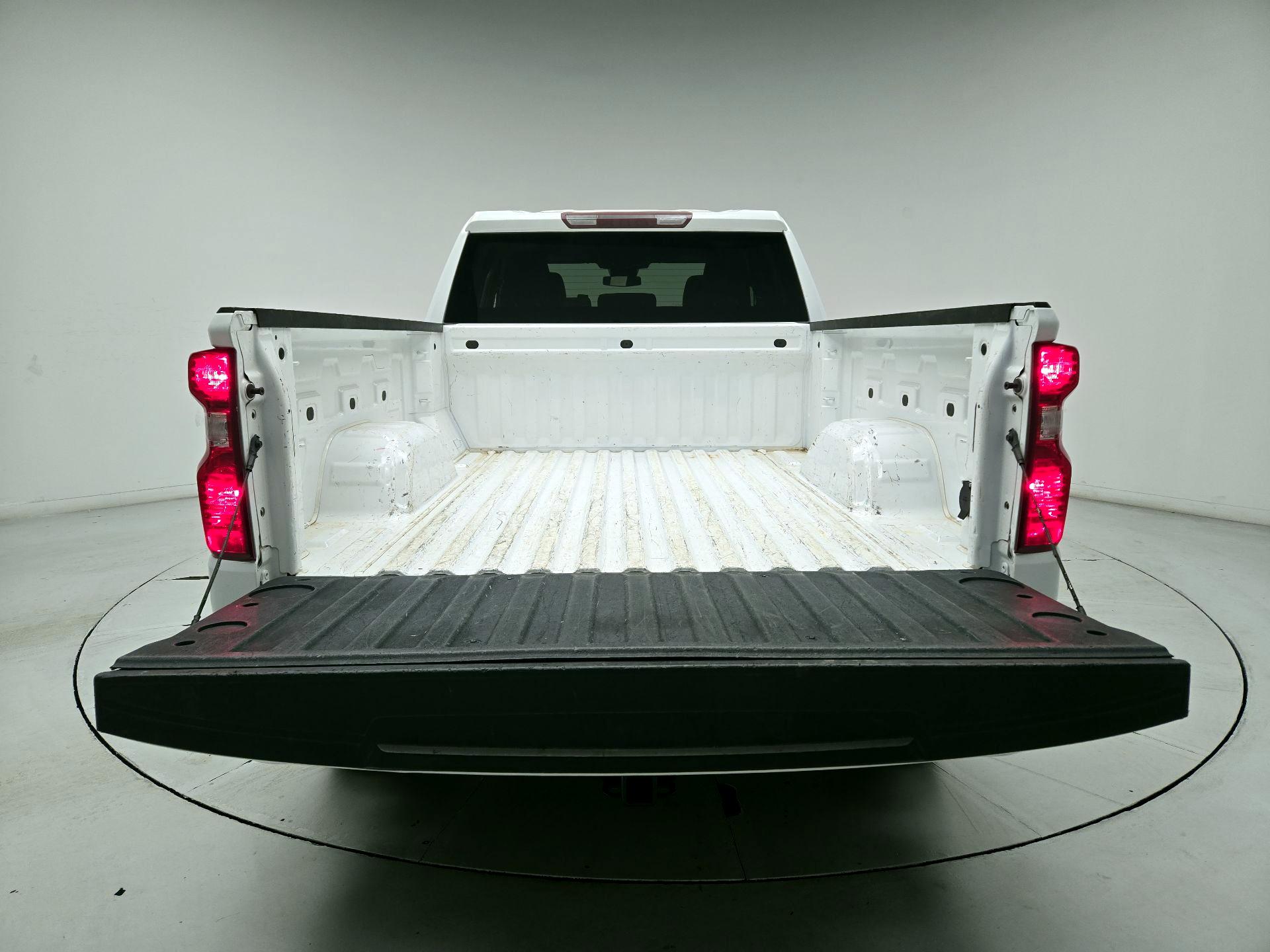 Thumbnail: 2023 Chevrolet Silverado 1500 - 19