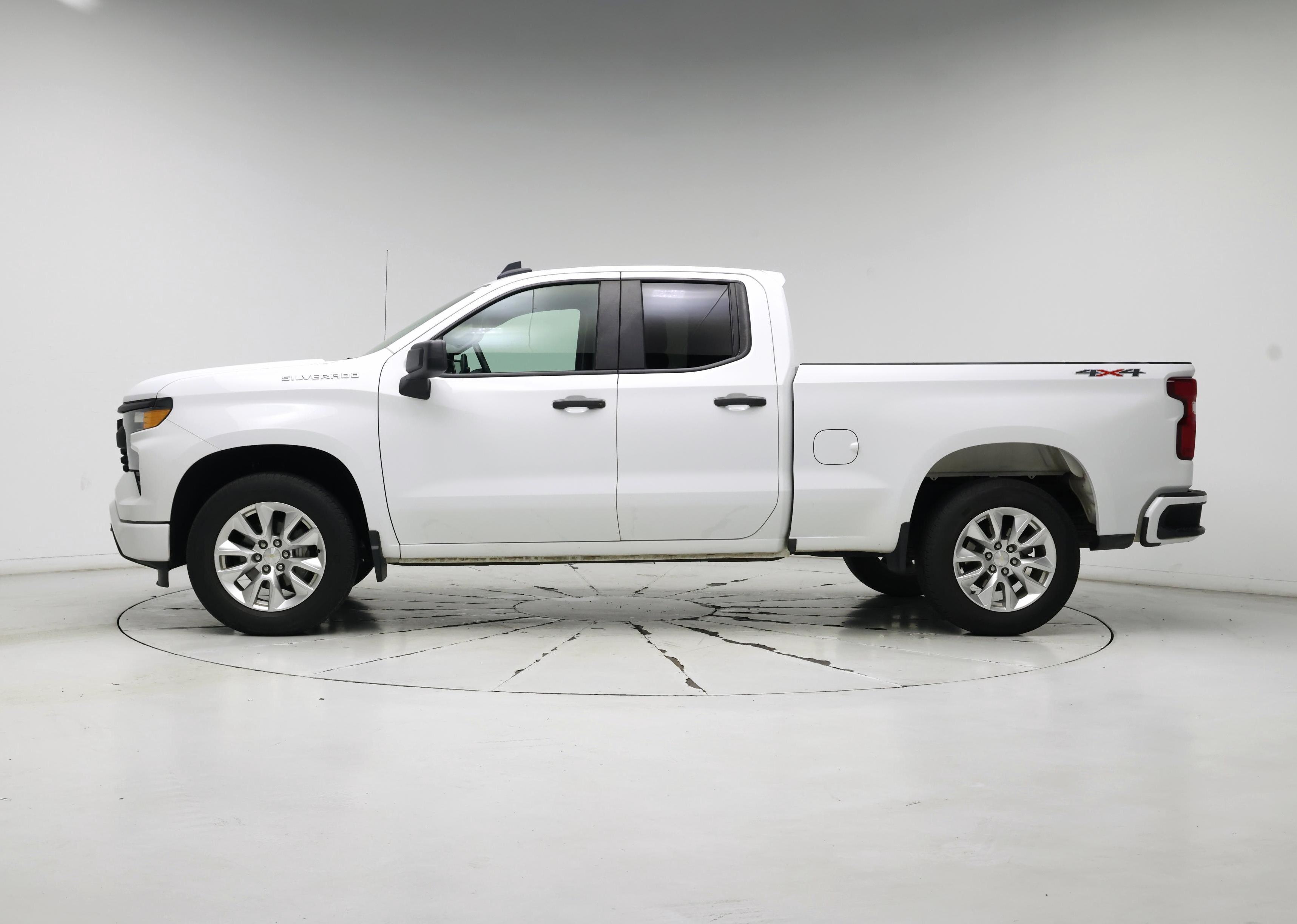 Thumbnail: 2023 Chevrolet Silverado 1500 - 3