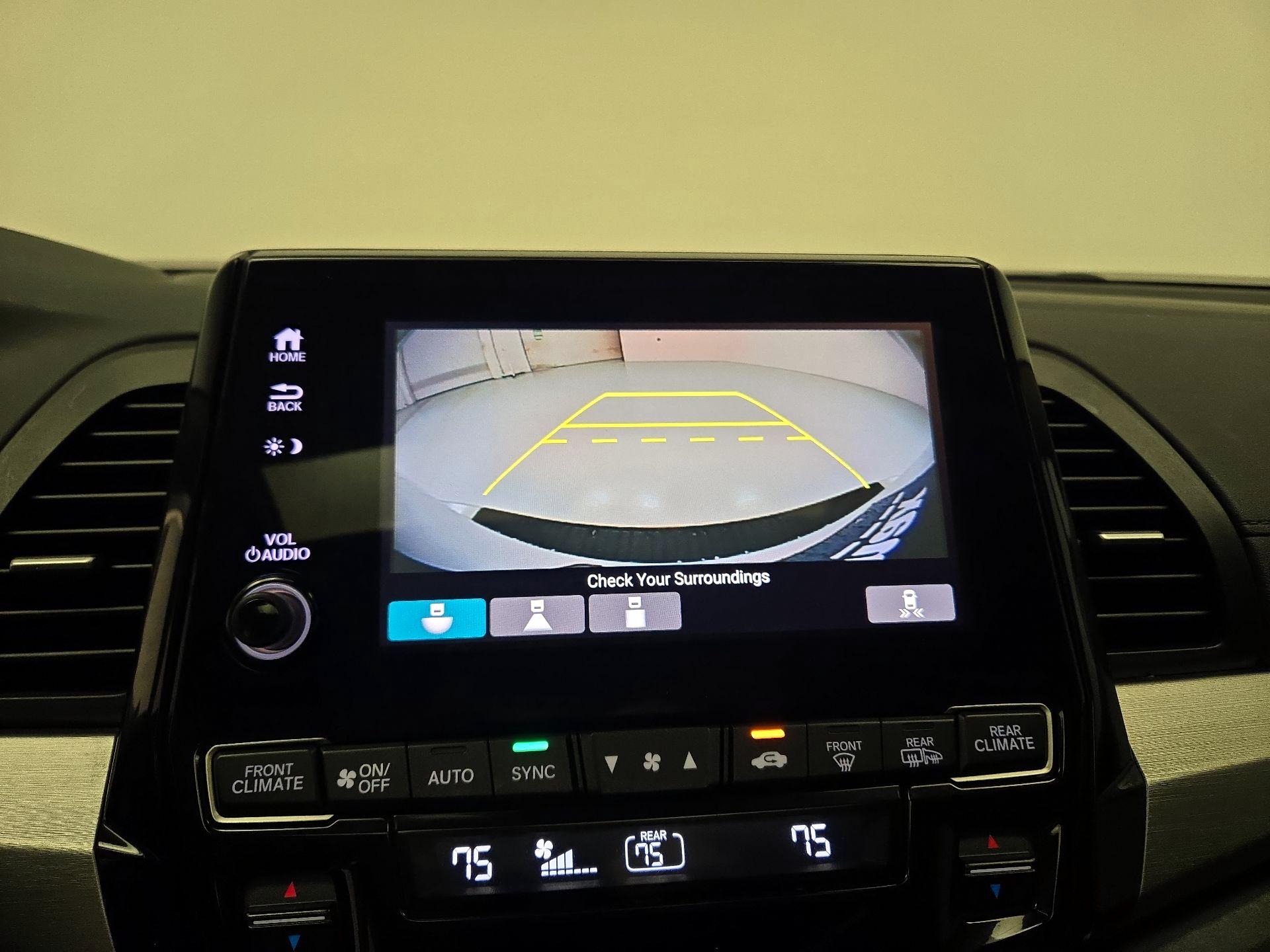 Thumbnail: 2018 Honda Odyssey - 14