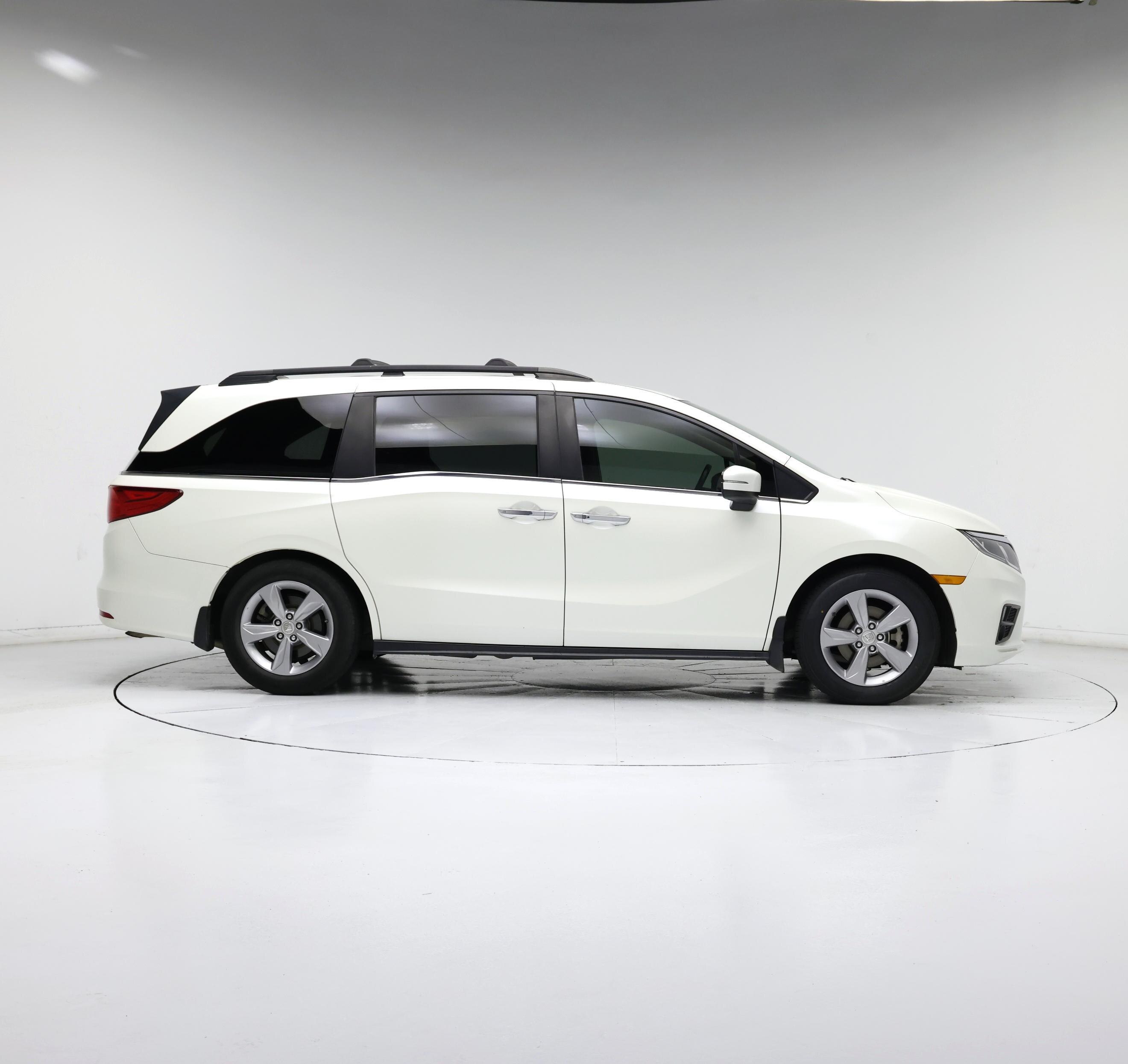 Thumbnail: 2018 Honda Odyssey - 7