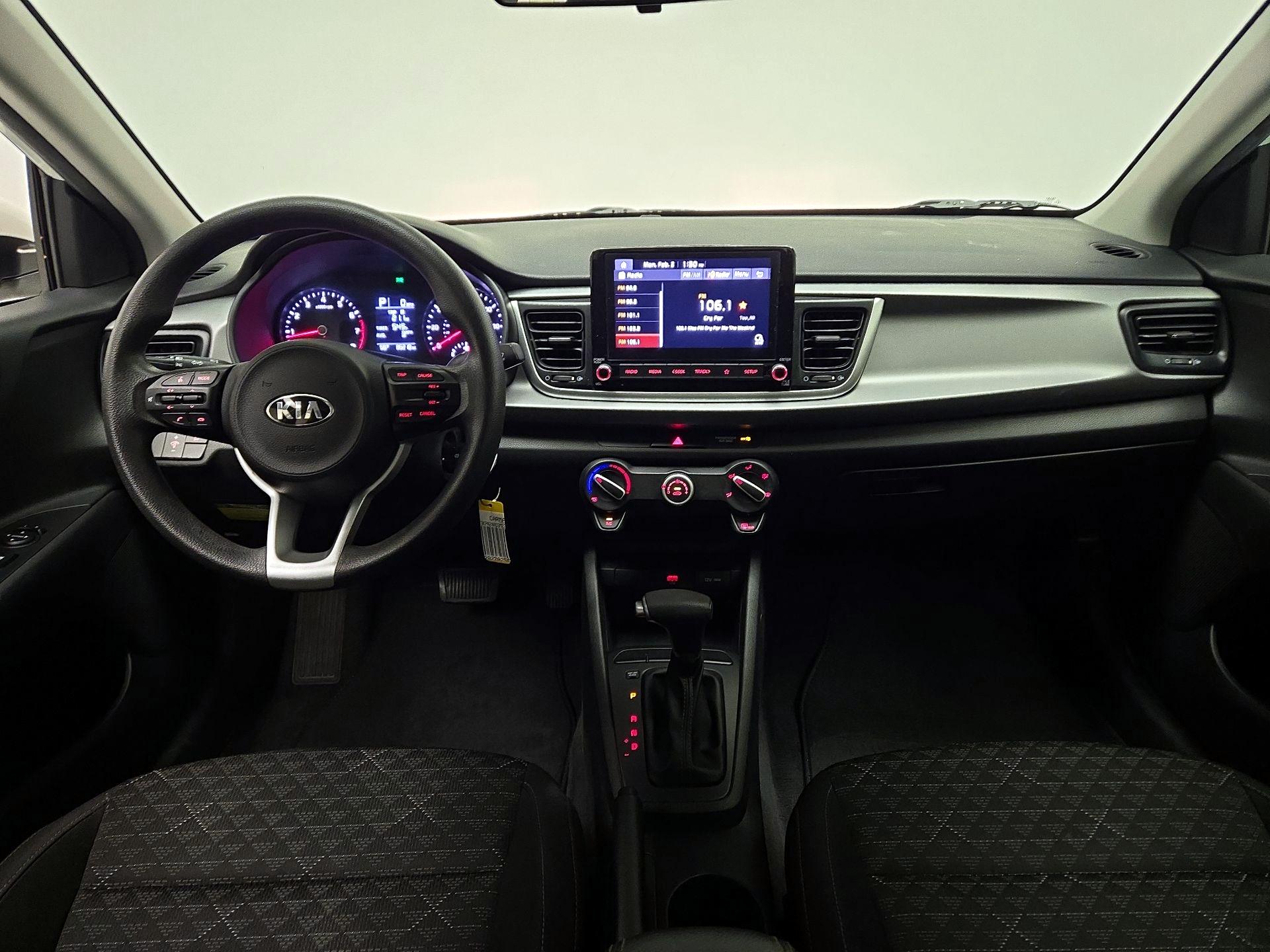 Thumbnail: 2021 Kia Rio - 9