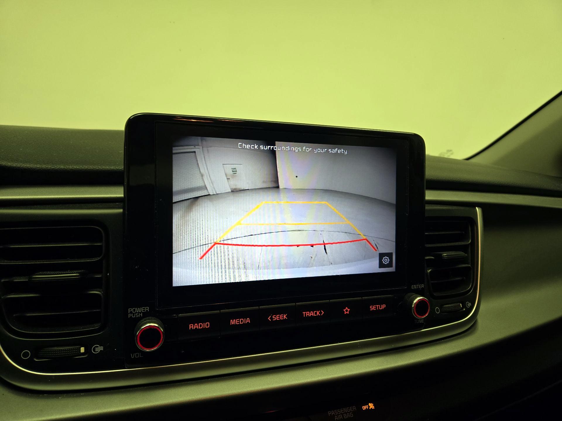 Thumbnail: 2021 Kia Rio - 14