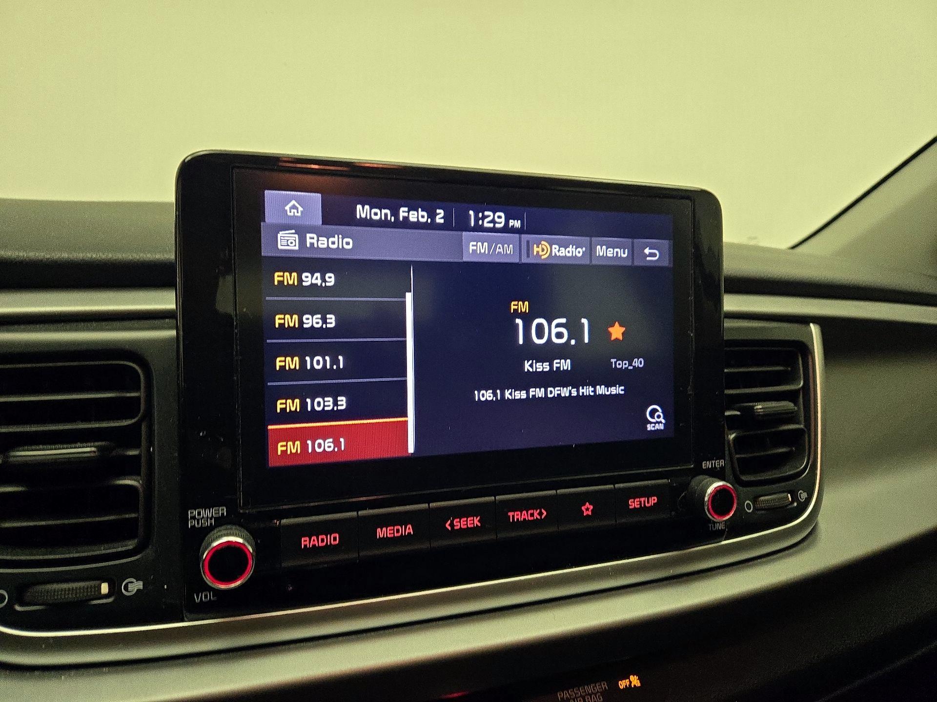 Thumbnail: 2021 Kia Rio - 15