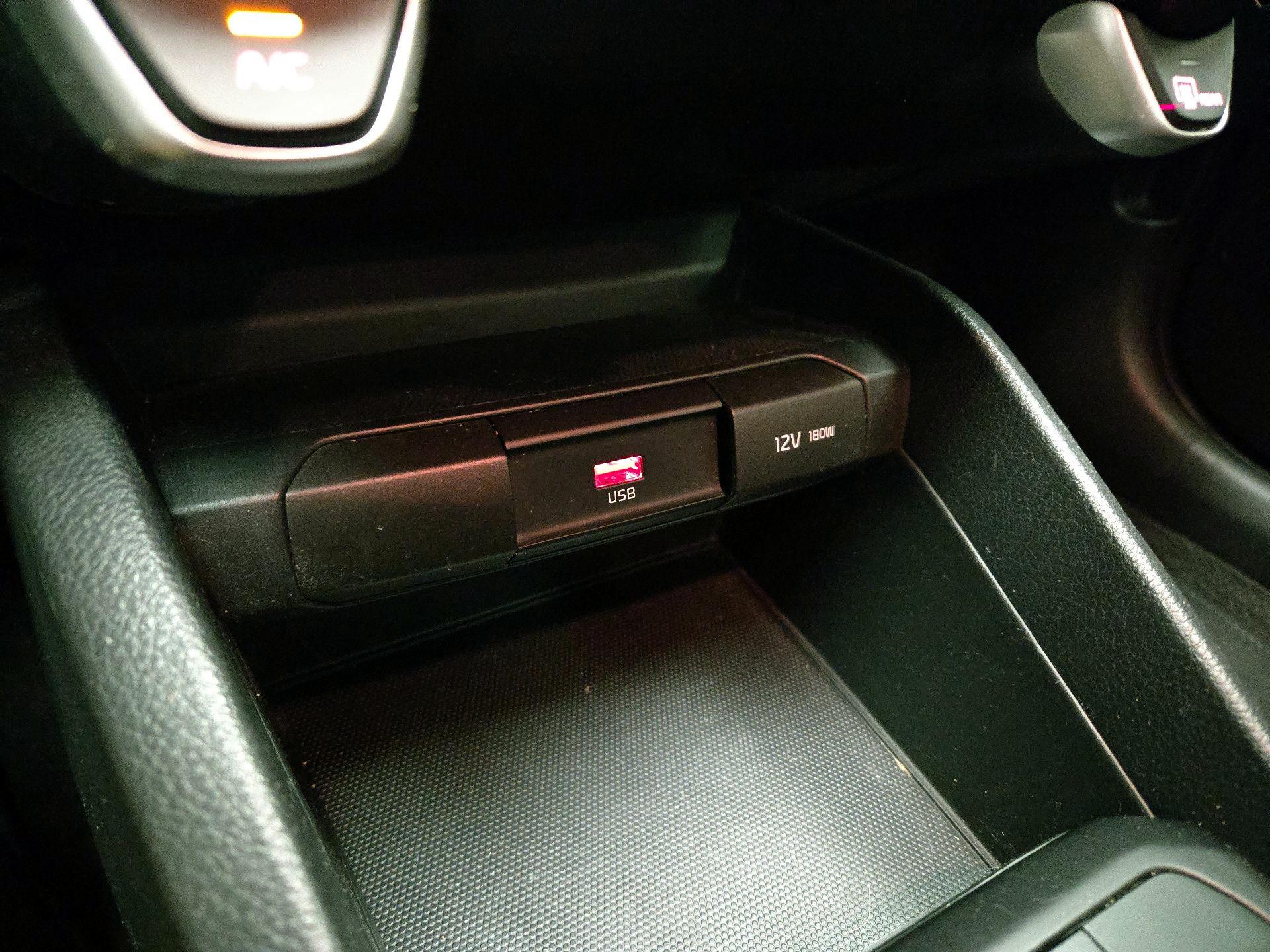 Thumbnail: 2021 Kia Rio - 18