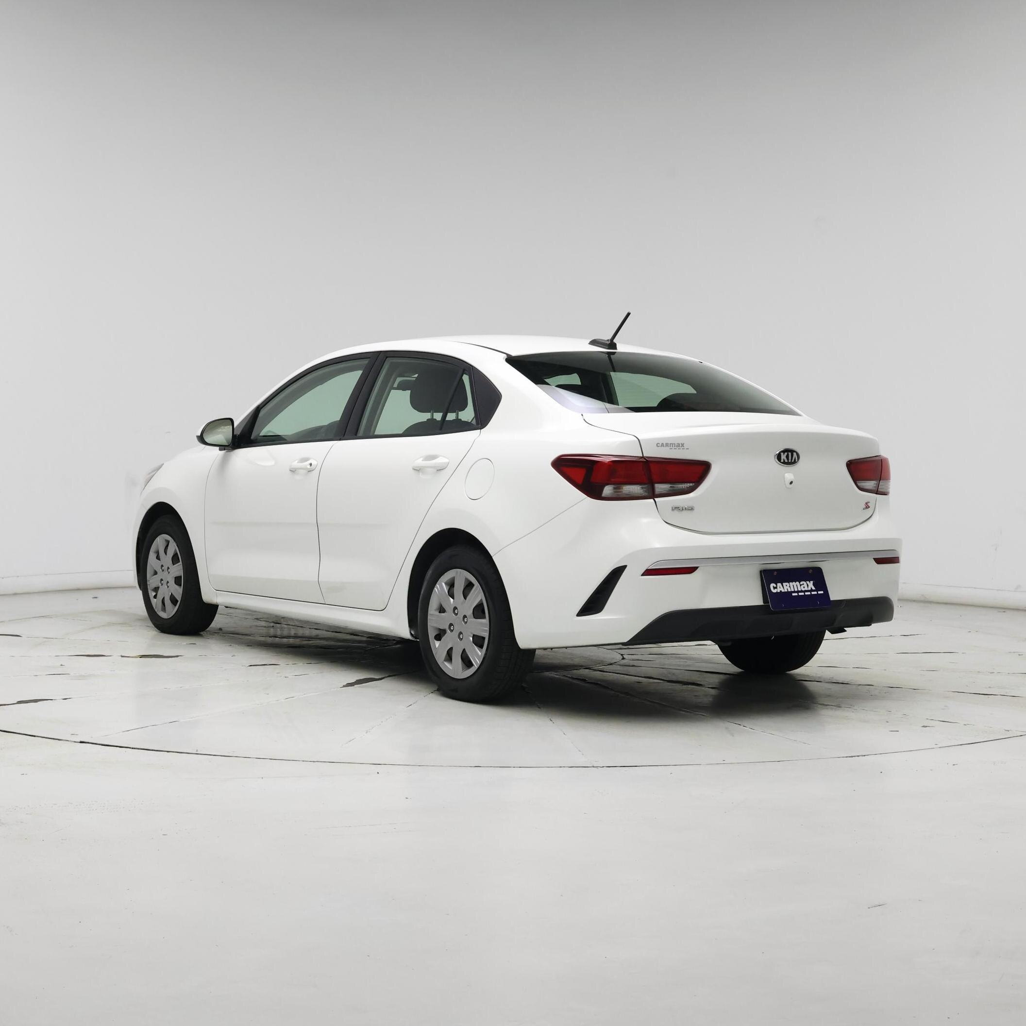 Thumbnail: 2021 Kia Rio - 2