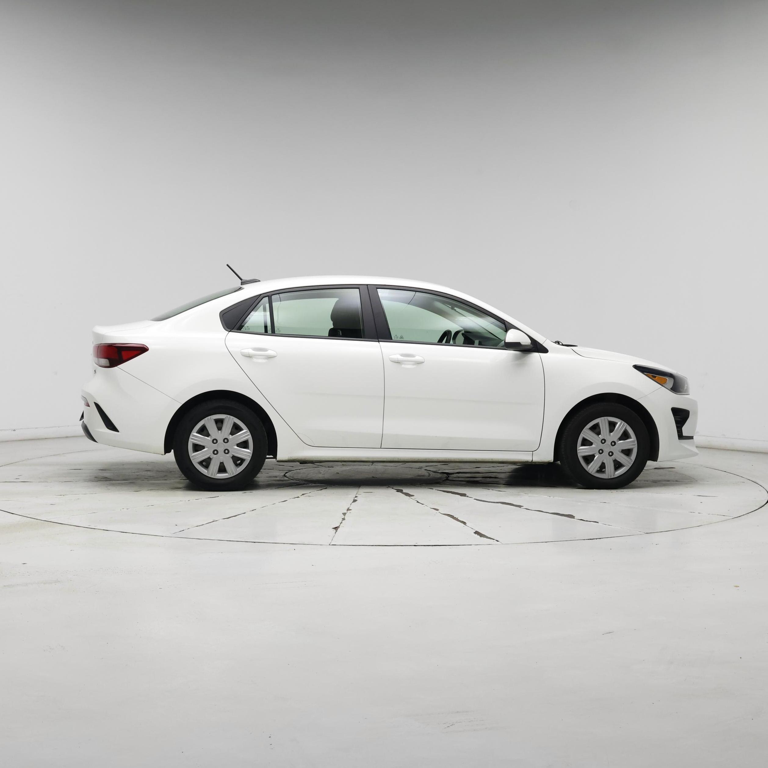 Thumbnail: 2021 Kia Rio - 7