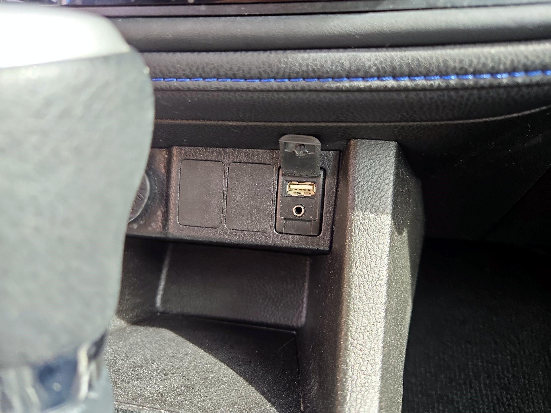 Thumbnail: 2018 Toyota Corolla - 16