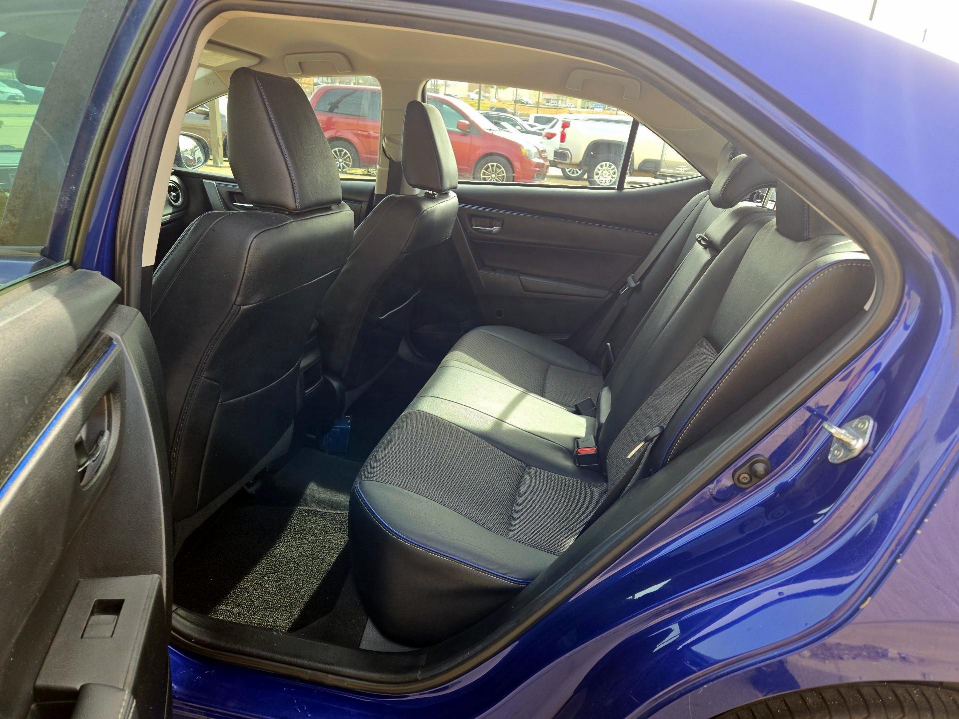 Thumbnail: 2018 Toyota Corolla - 17