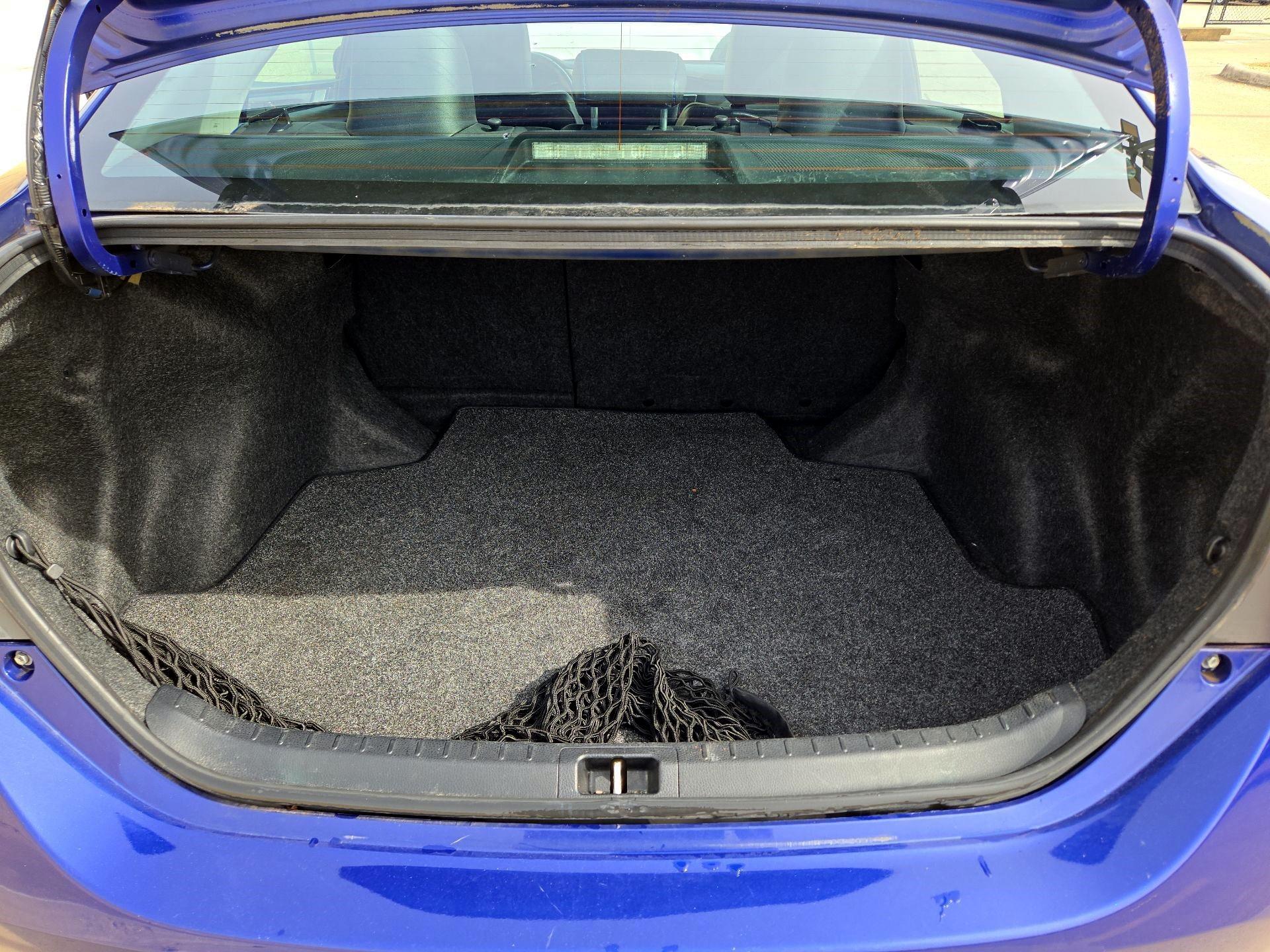 Thumbnail: 2018 Toyota Corolla - 18