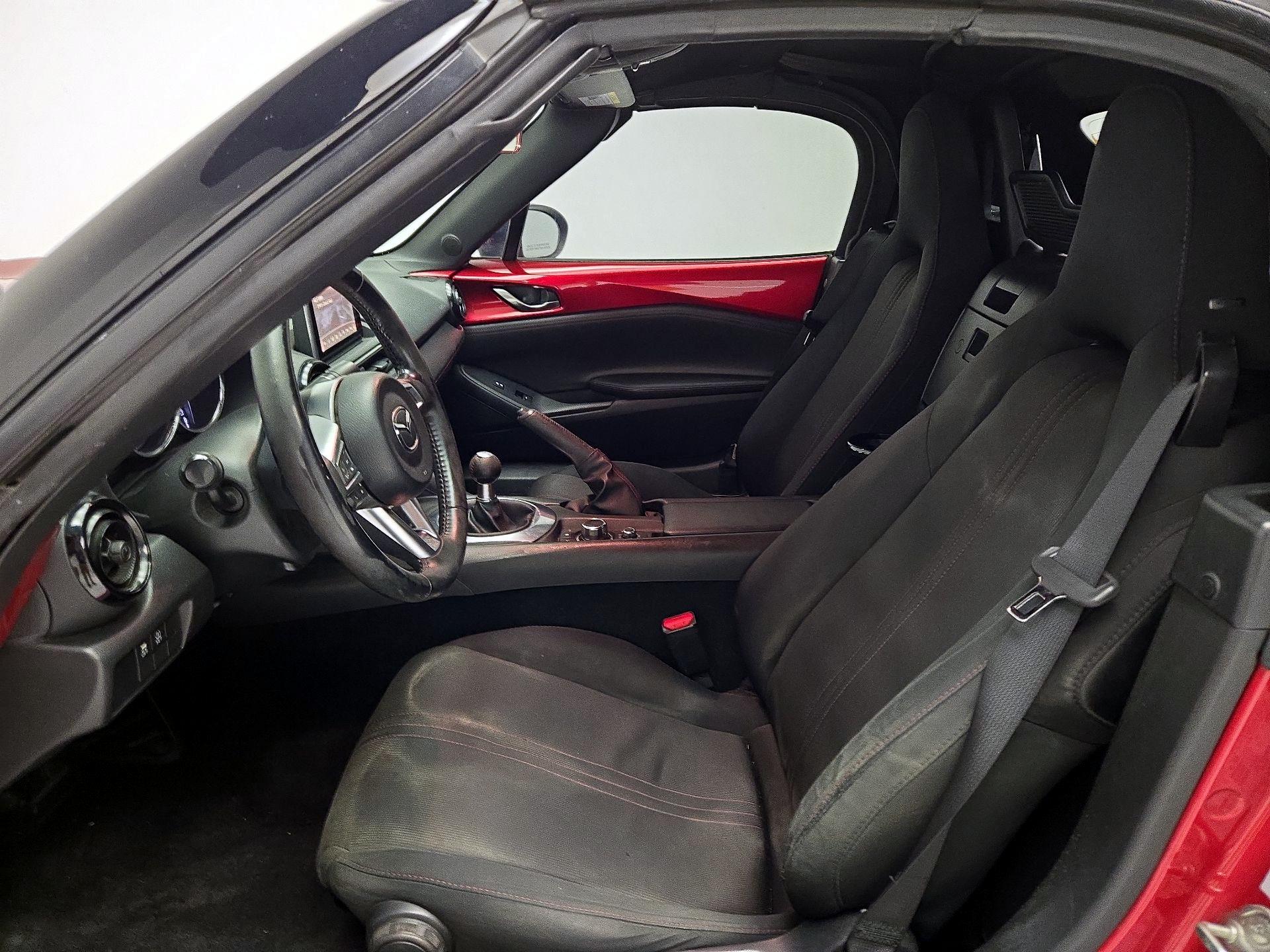 Thumbnail: 2016 Mazda MX-5 Miata - 11