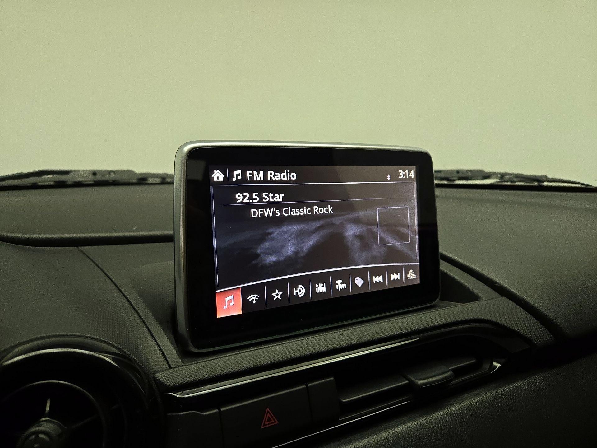 Thumbnail: 2016 Mazda MX-5 Miata - 14