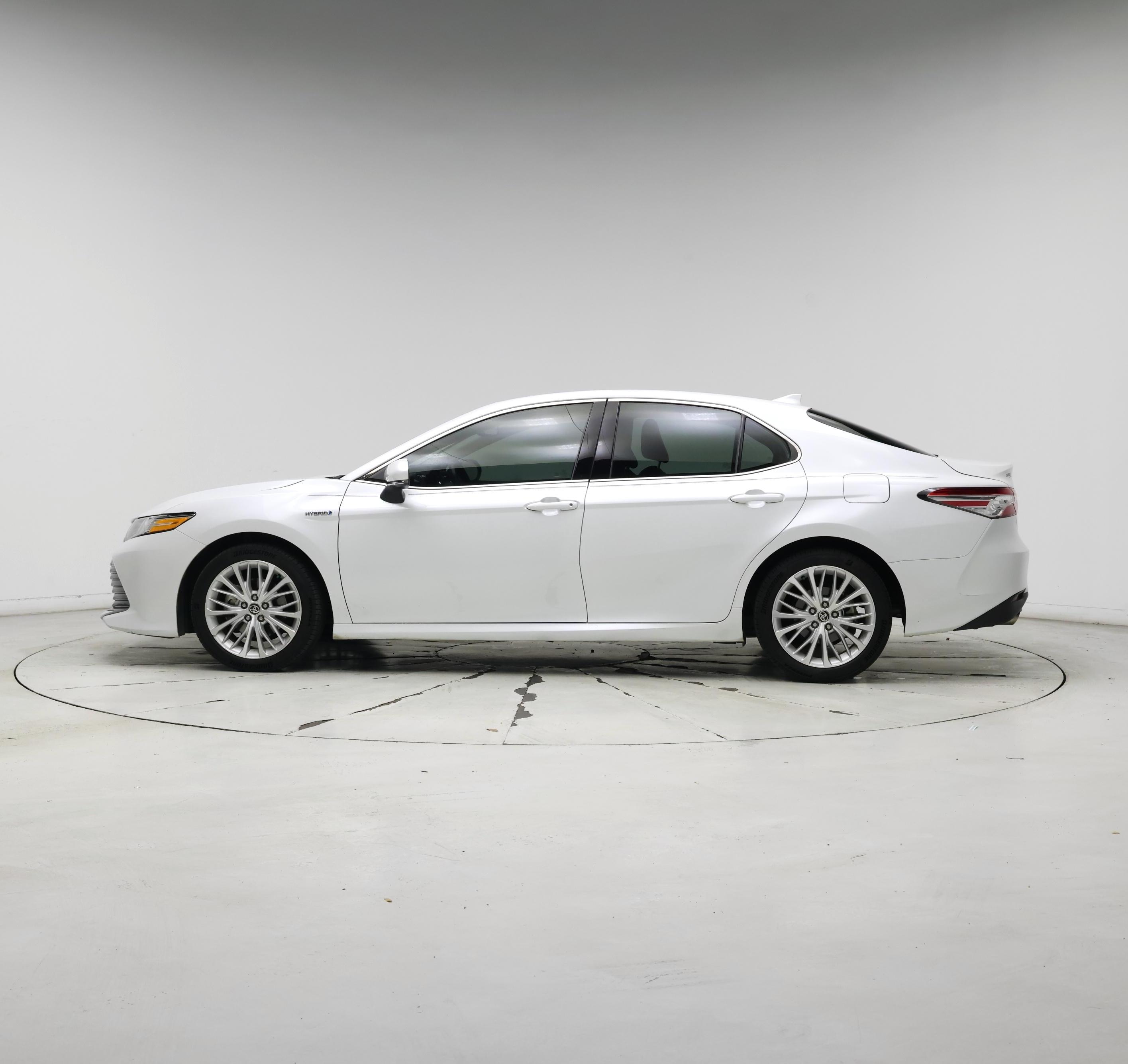 Thumbnail: 2020 Toyota Camry - 3