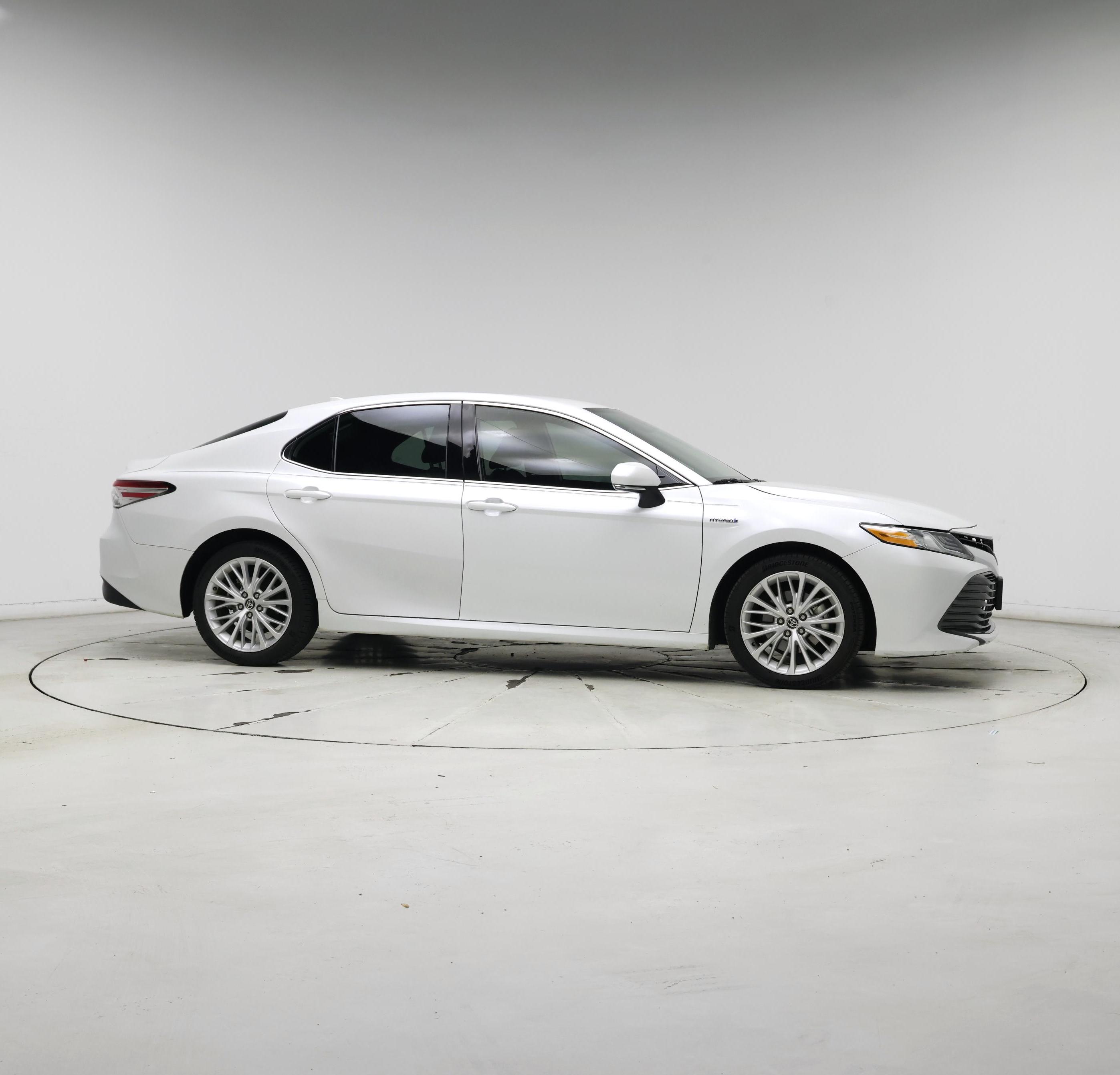 Thumbnail: 2020 Toyota Camry - 7