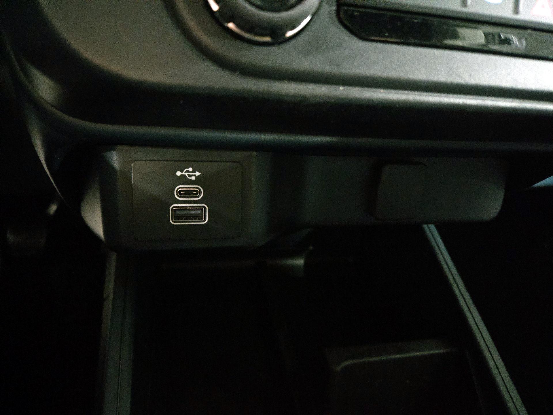 Thumbnail: 2025 Ford Maverick - 18