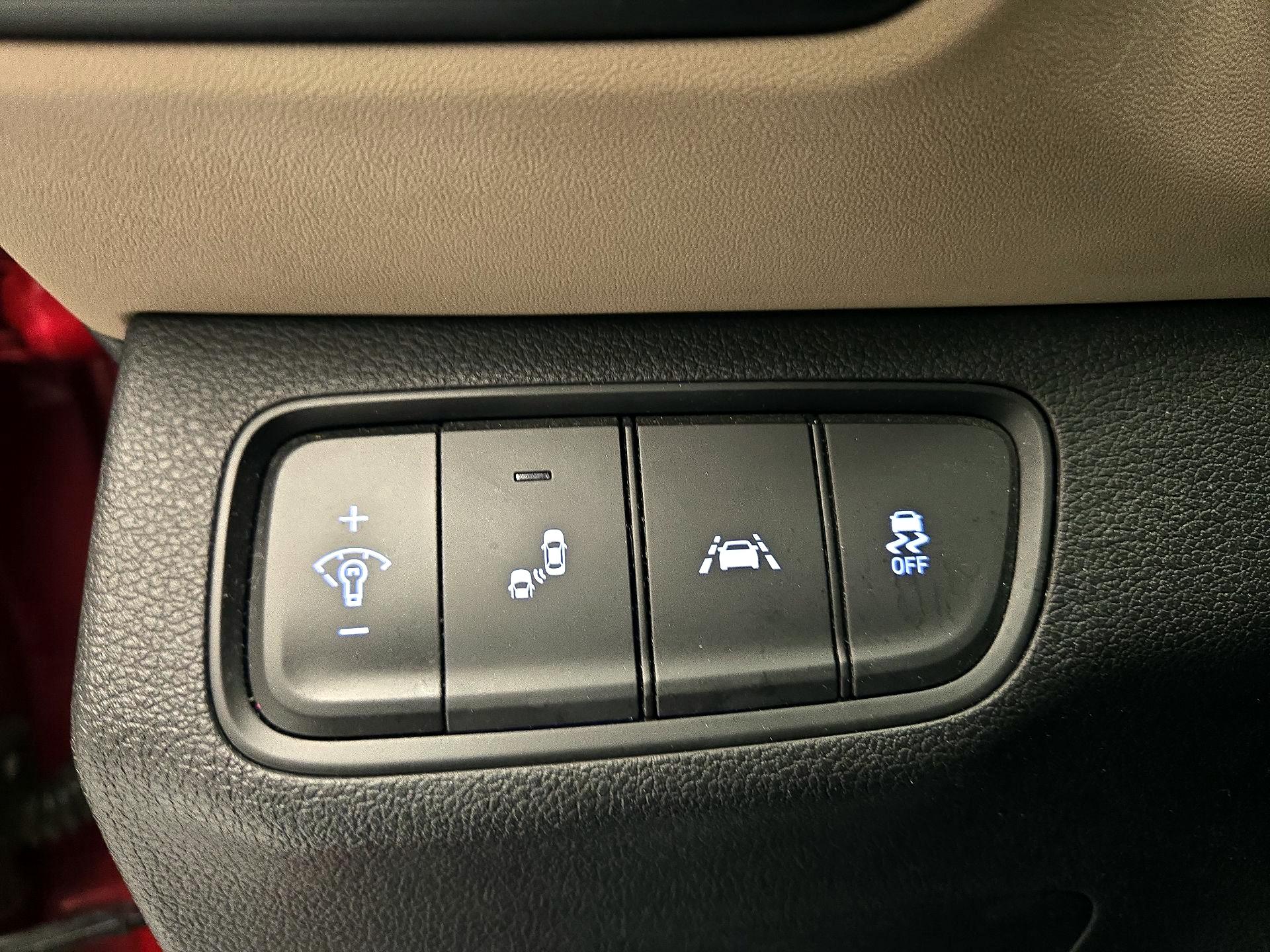 Thumbnail: 2019 Hyundai Santa Fe - 13