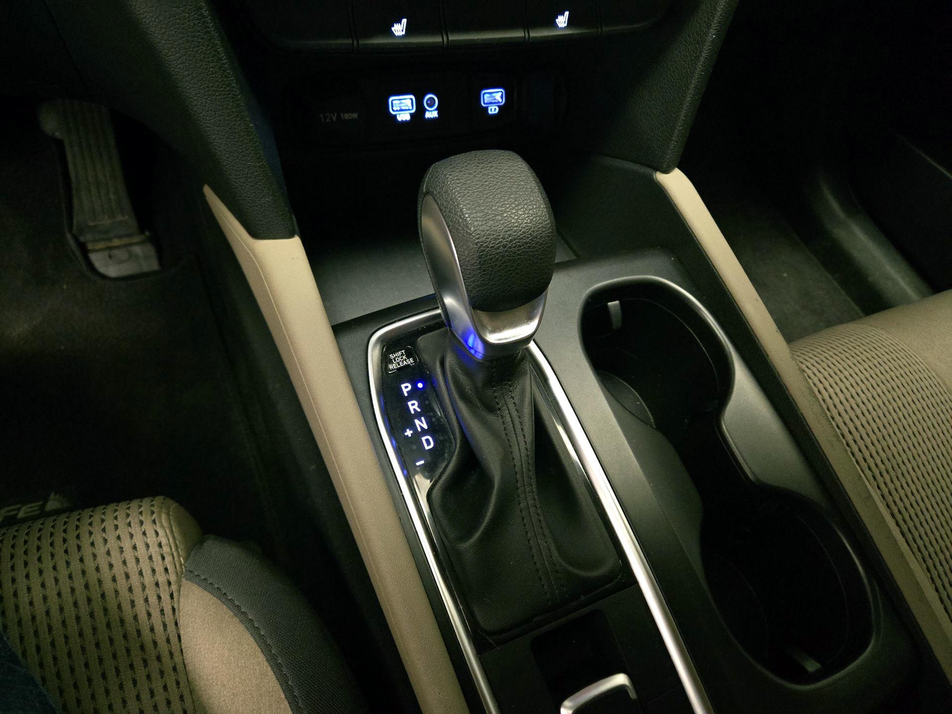 Thumbnail: 2019 Hyundai Santa Fe - 17