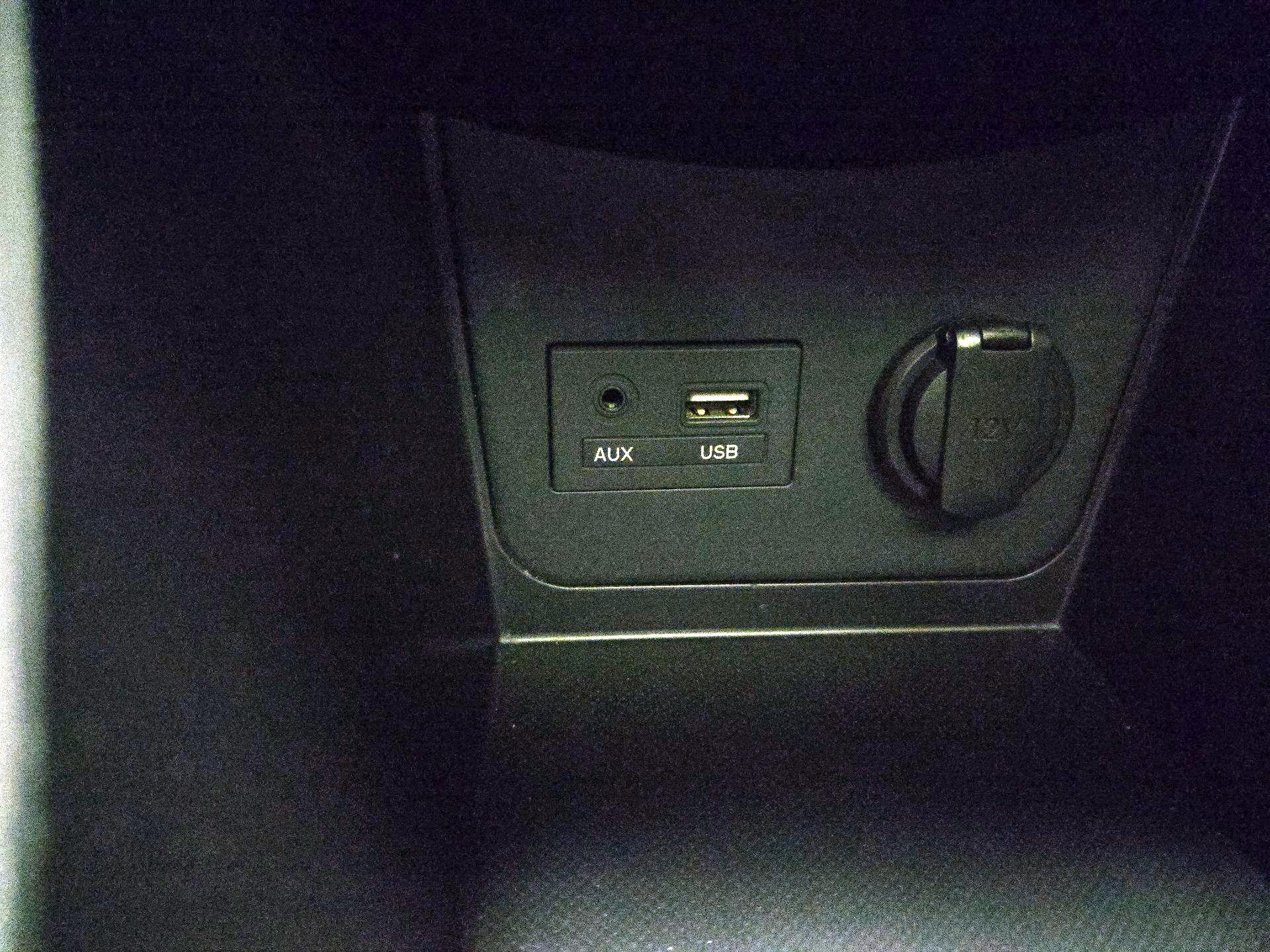 Thumbnail: 2014 Hyundai Accent - 17