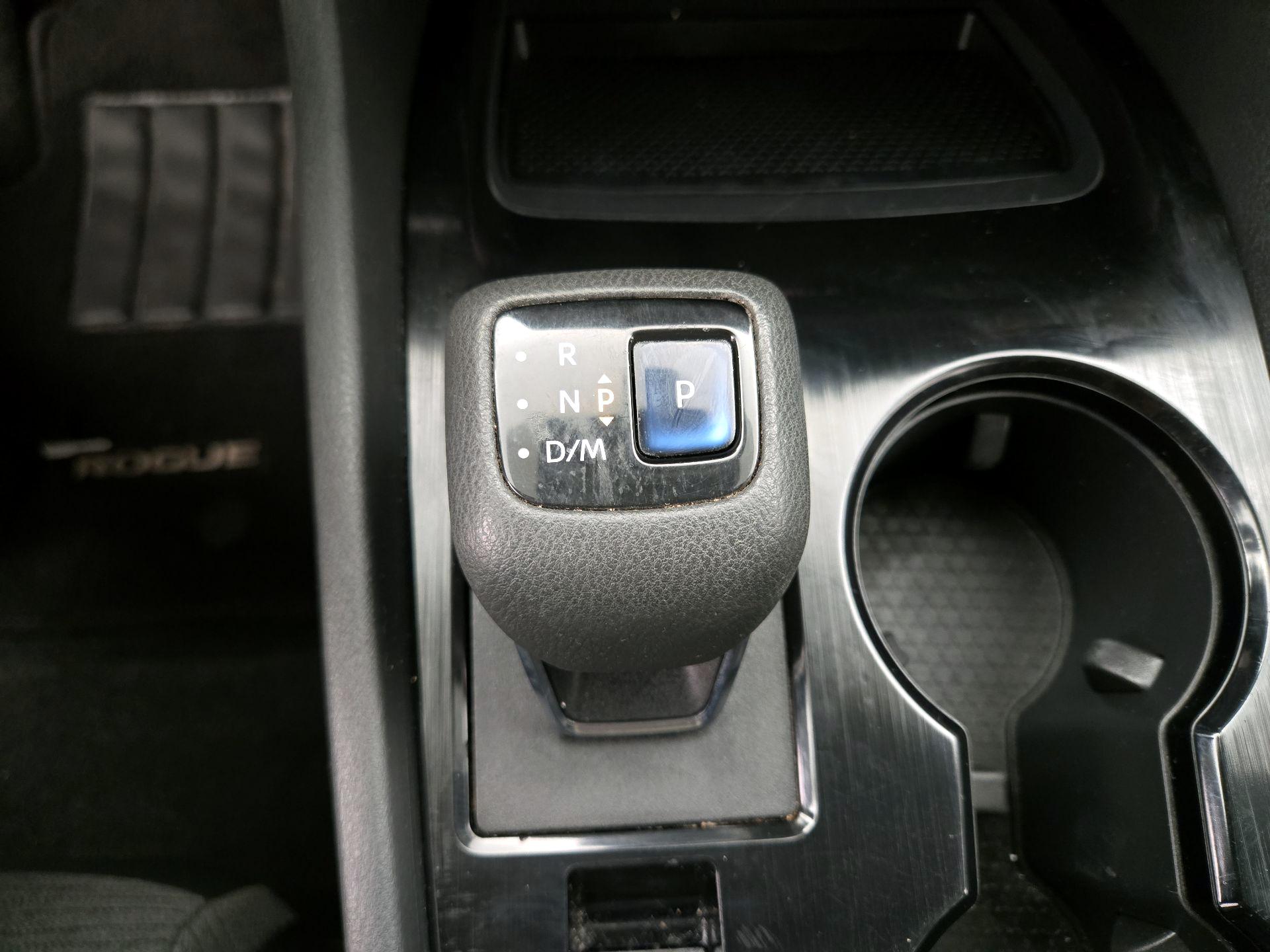 Thumbnail: 2022 Nissan Rogue - 17