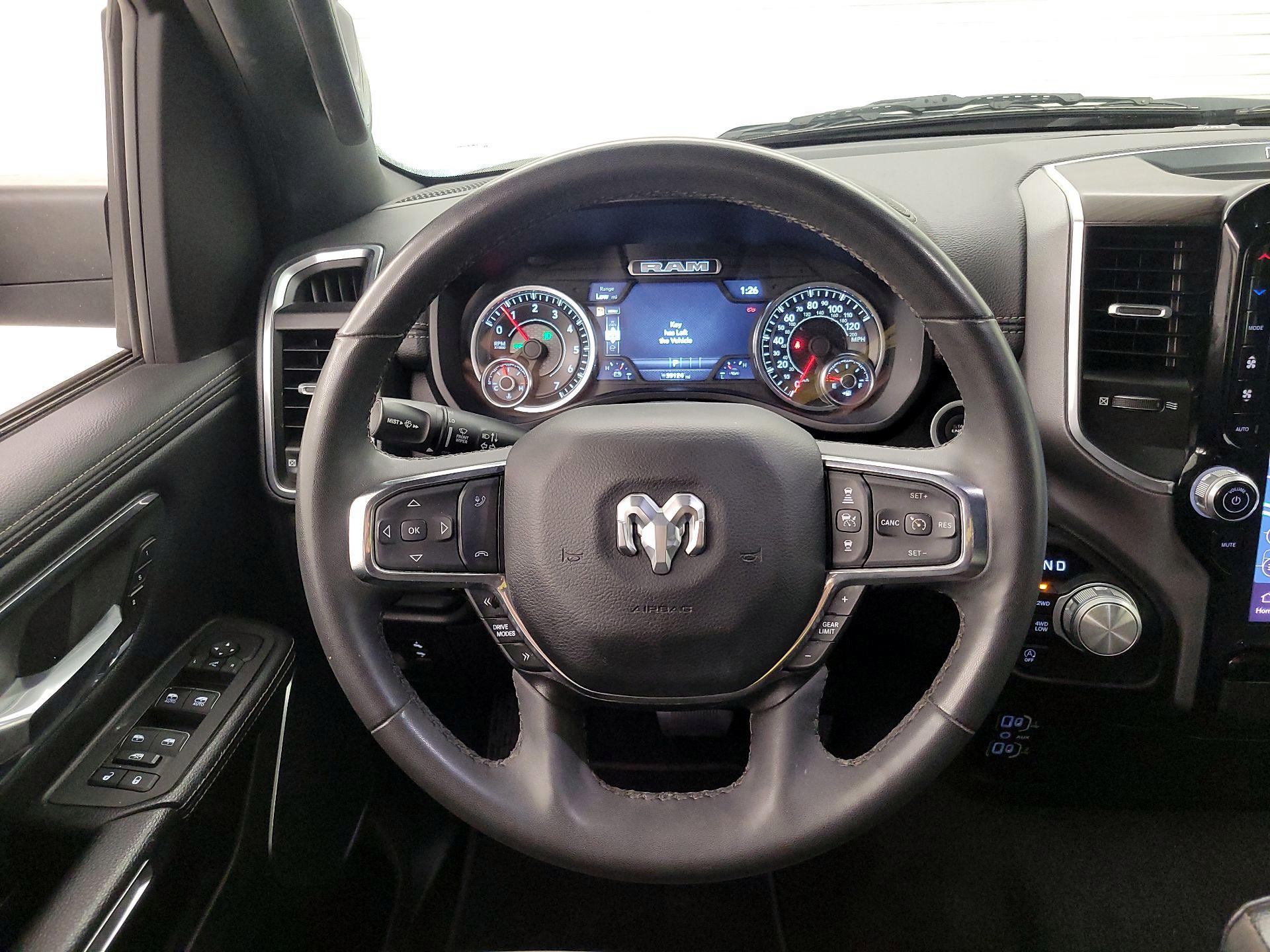 Thumbnail: 2025 RAM 1500 - 10