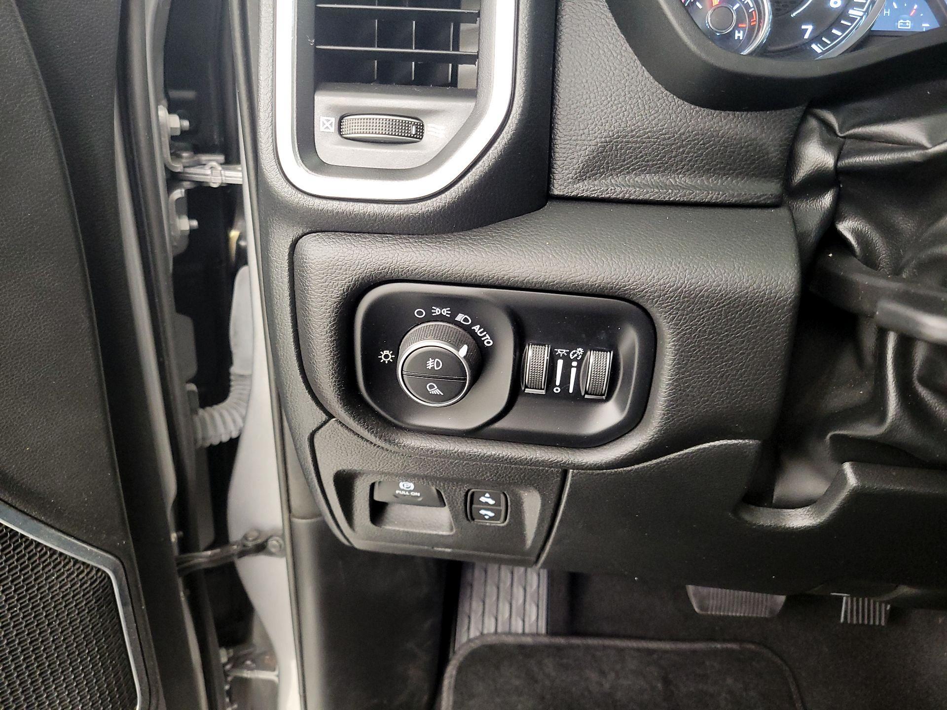 Thumbnail: 2025 RAM 1500 - 13