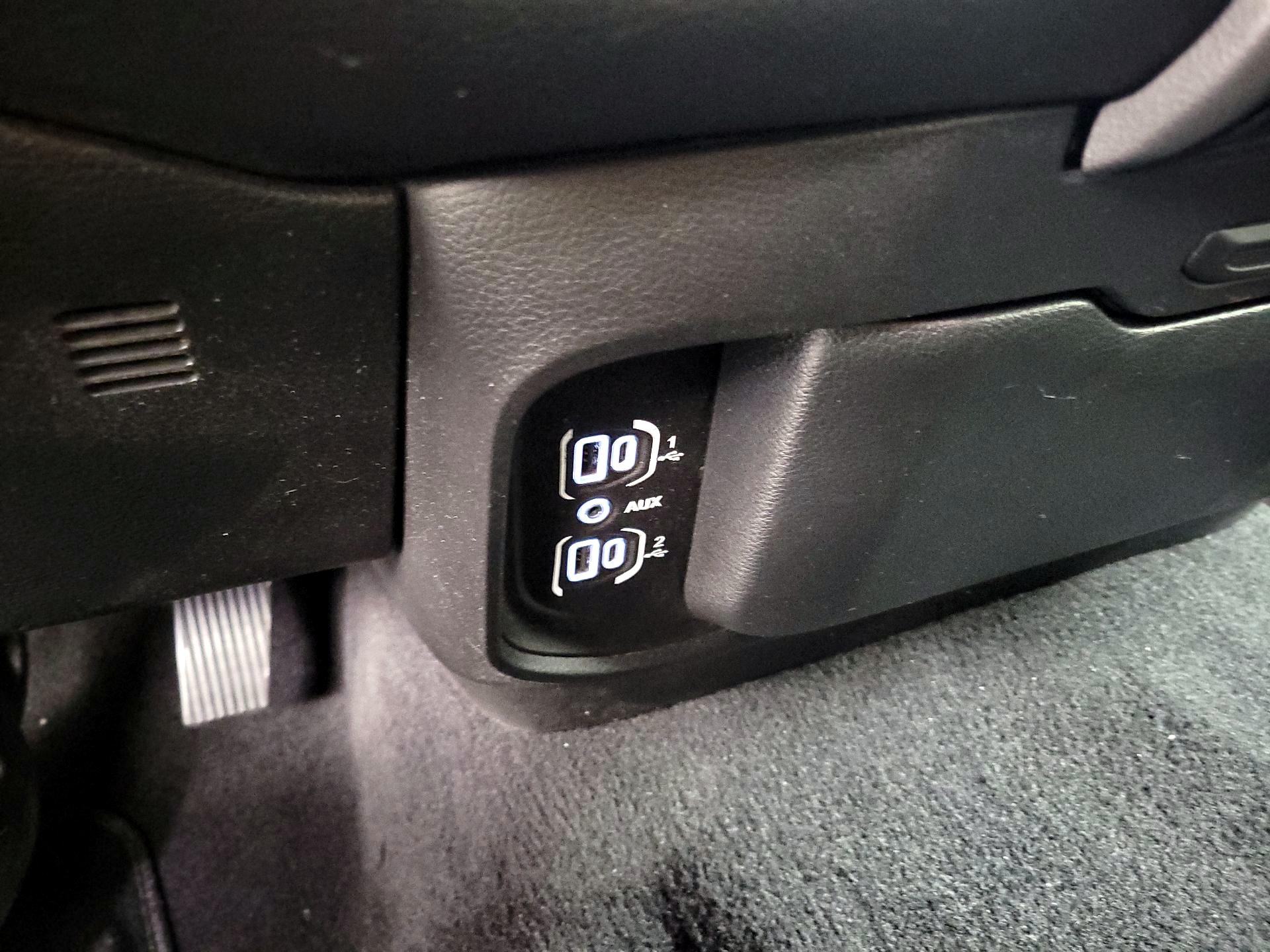 Thumbnail: 2025 RAM 1500 - 19