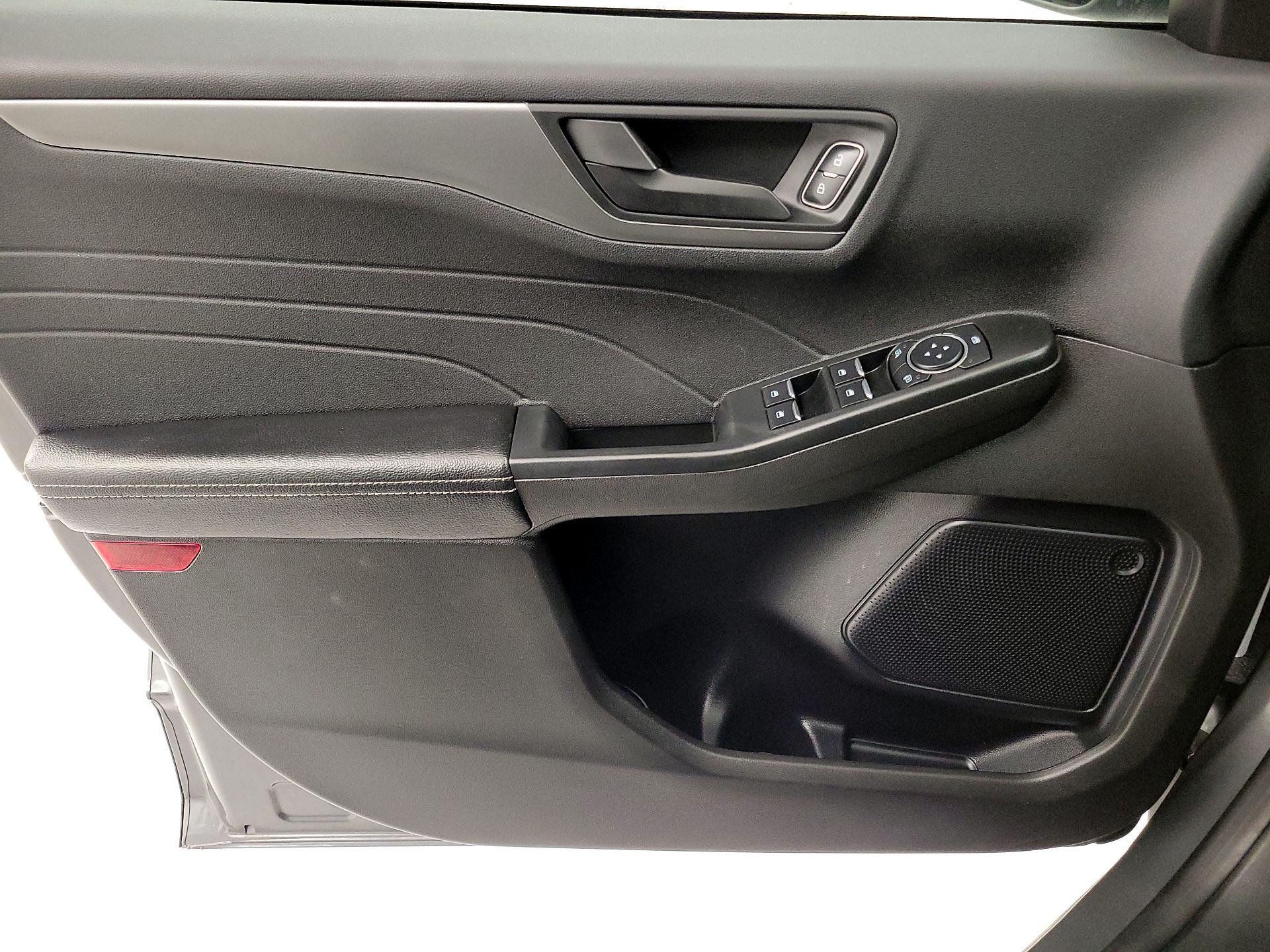 Thumbnail: 2023 Ford Escape - 12